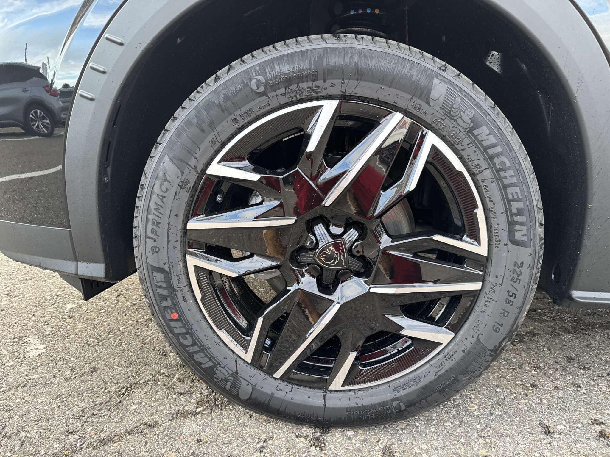 listing desktop thumbnail image 8