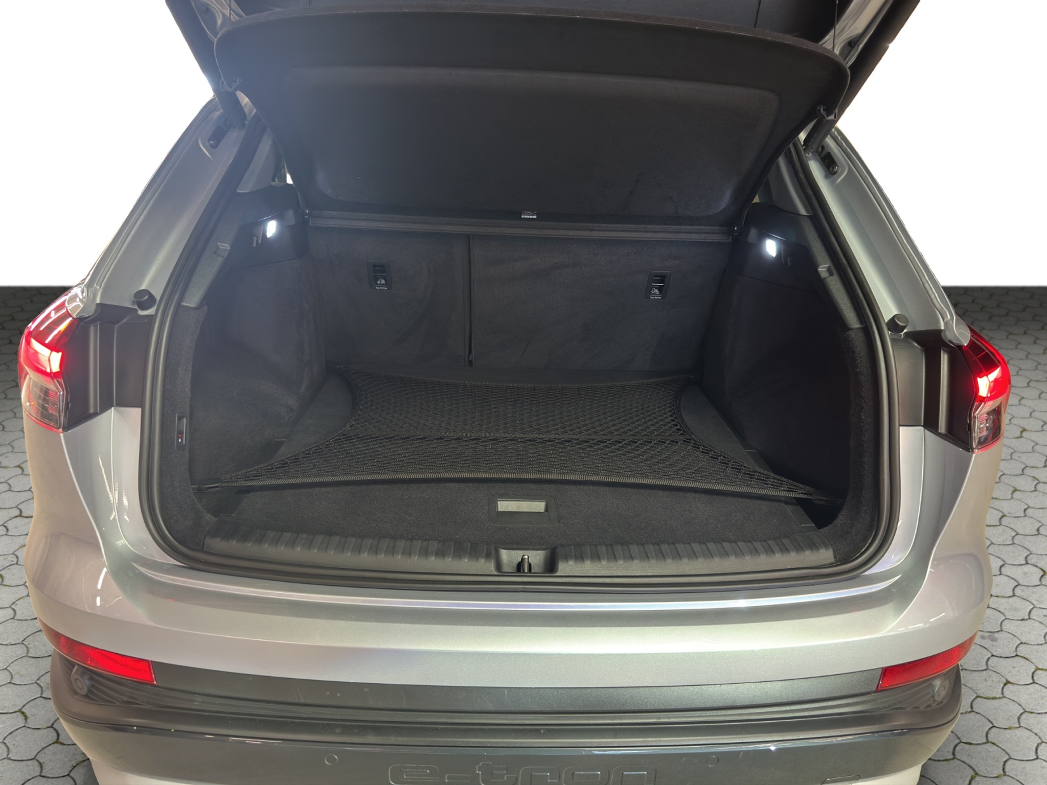 listing desktop thumbnail image 12