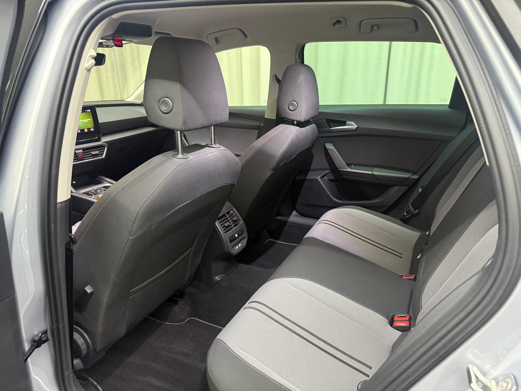 listing desktop thumbnail image 11