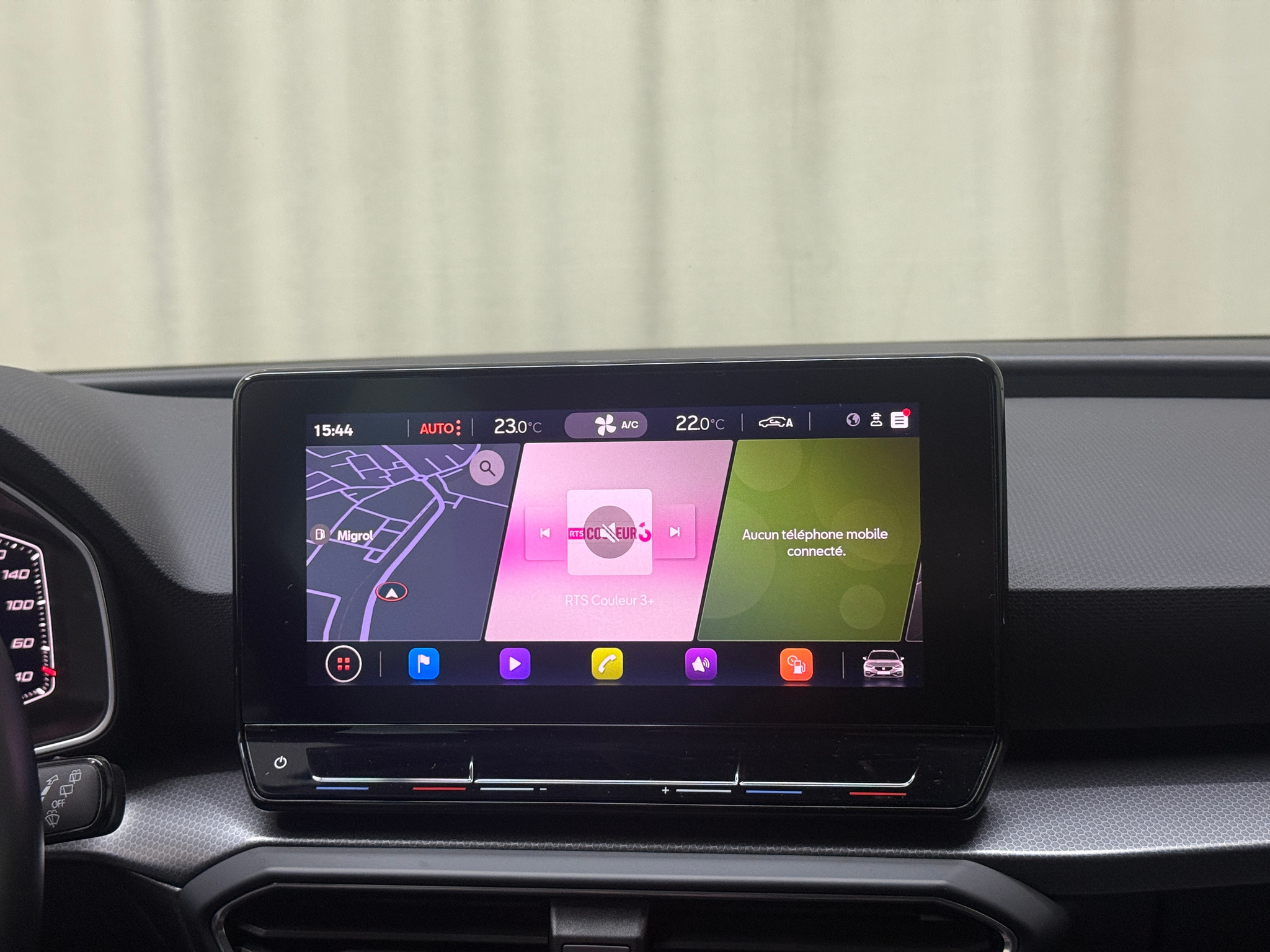 listing desktop thumbnail image 9