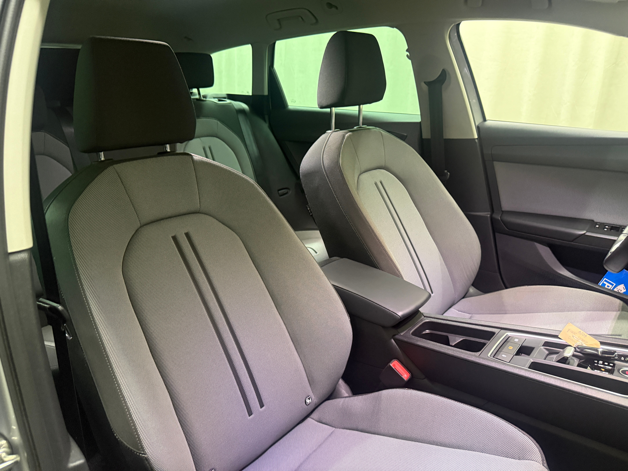 listing desktop thumbnail image 12