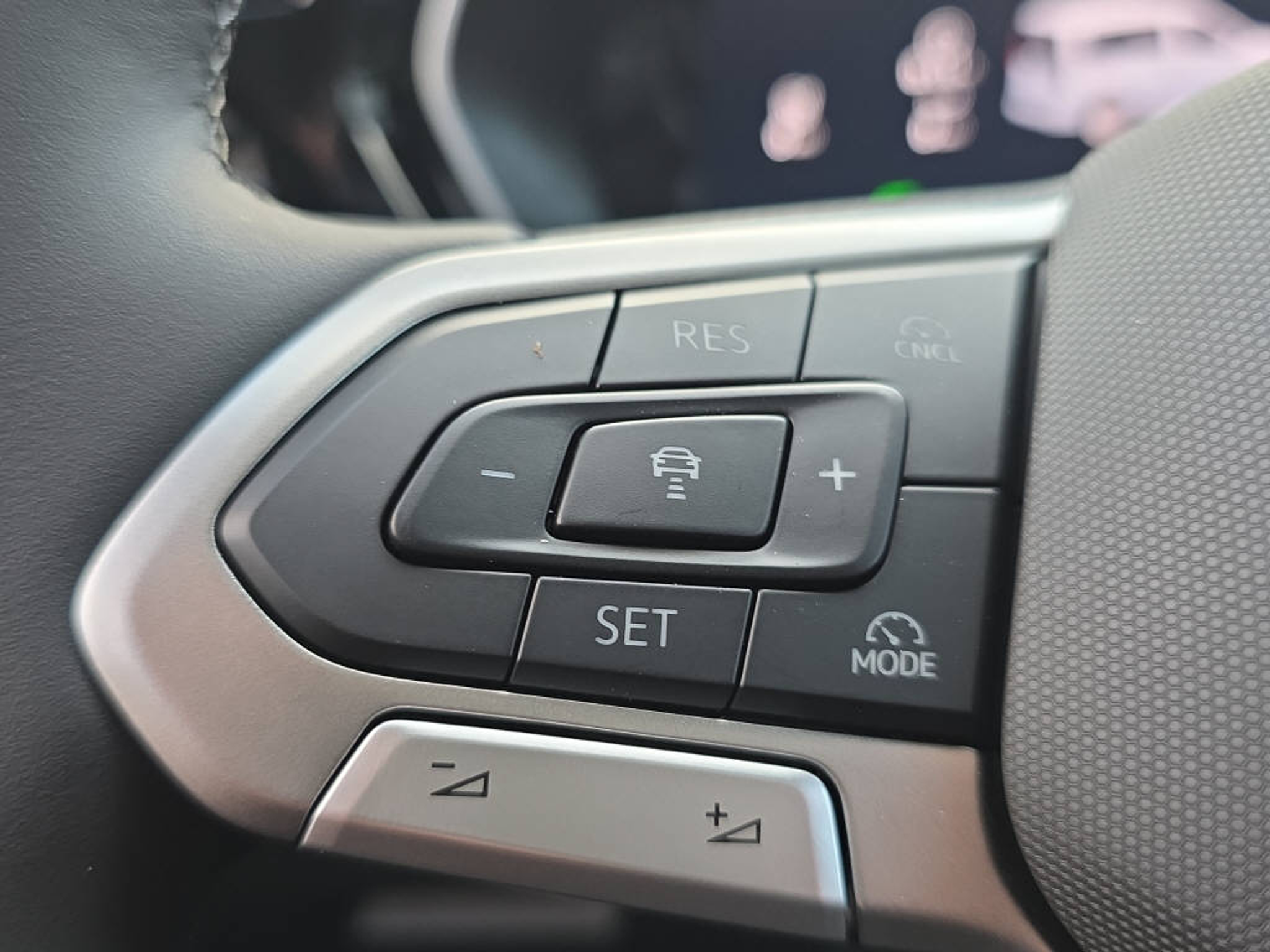 listing desktop thumbnail image 29