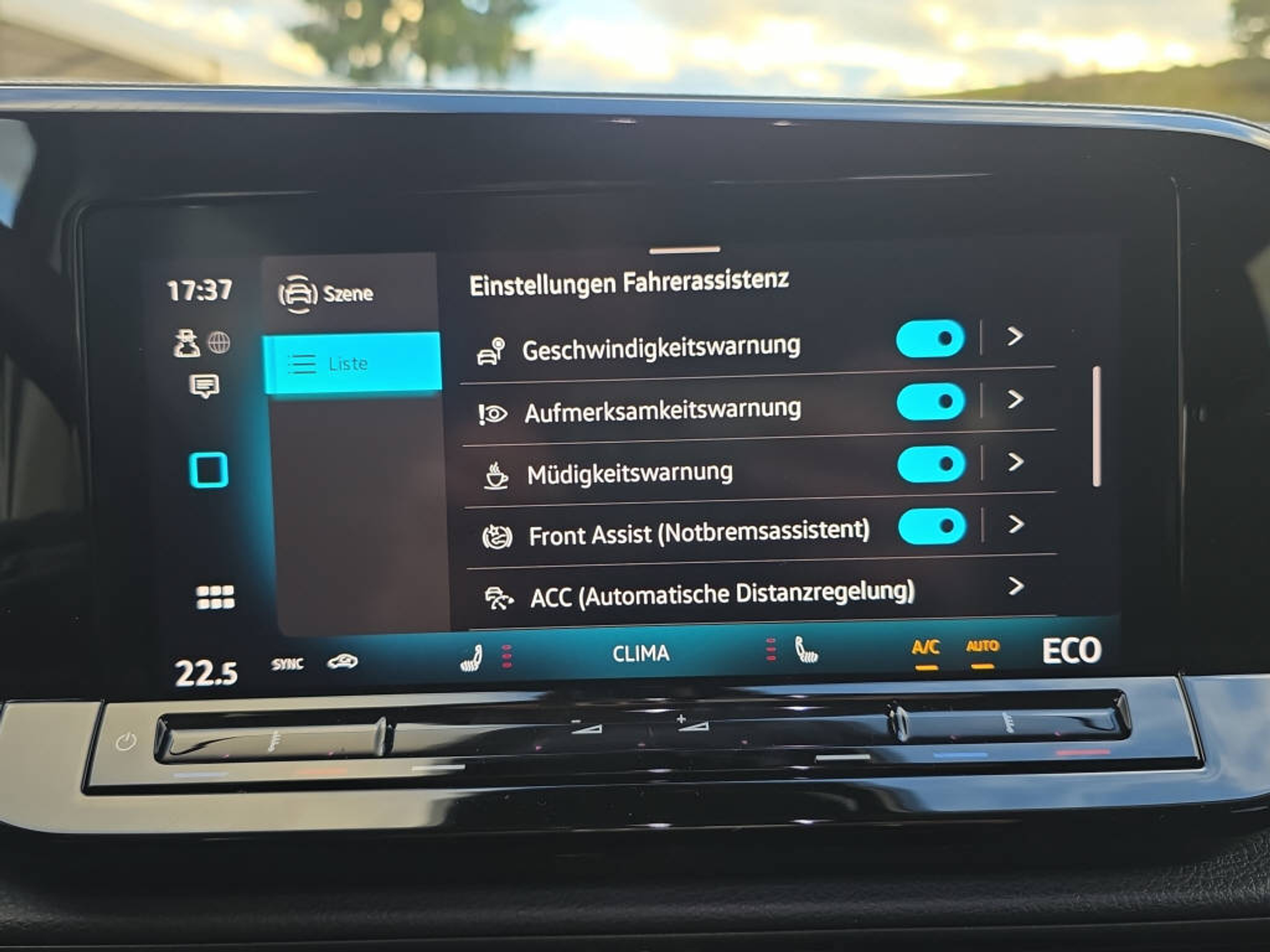 listing desktop thumbnail image 23