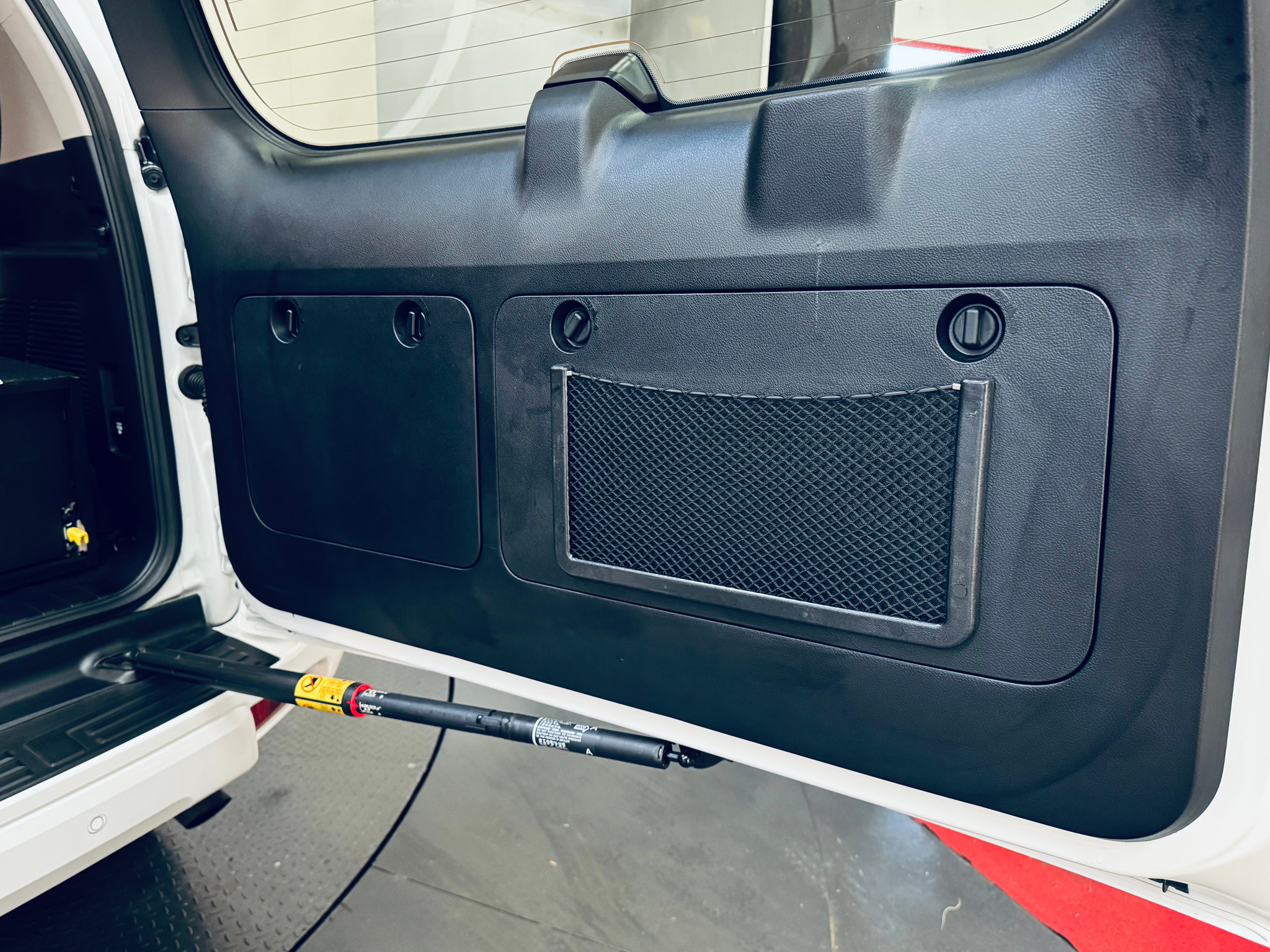 listing desktop thumbnail image 14