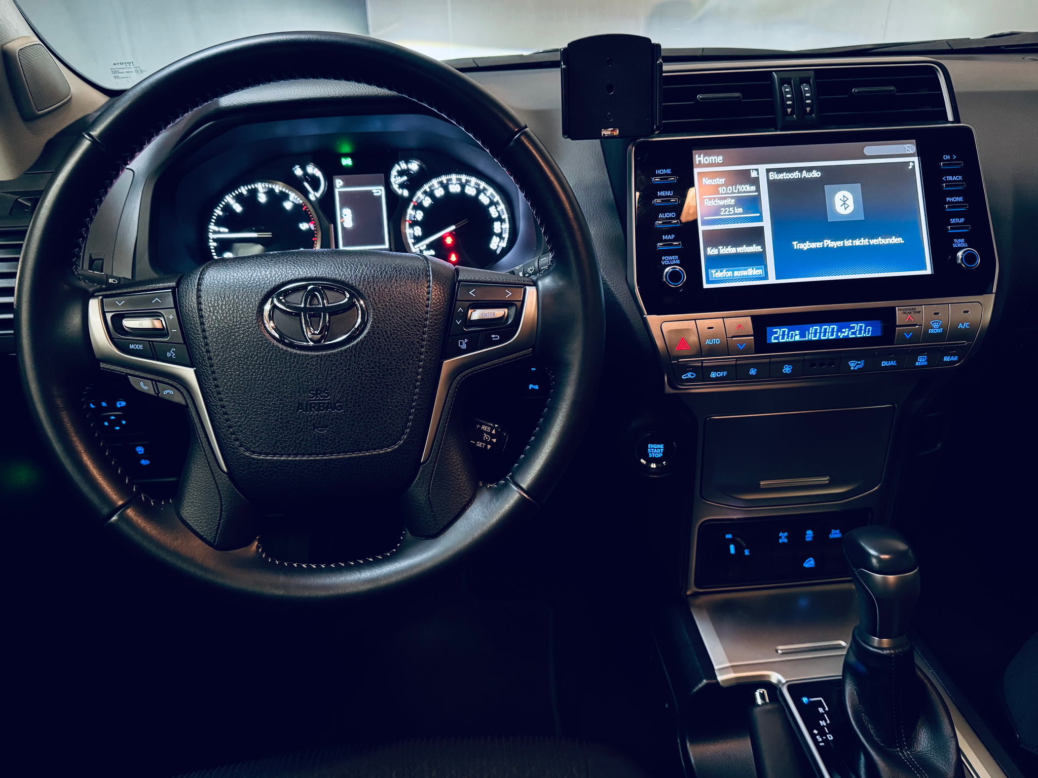 listing desktop thumbnail image 18