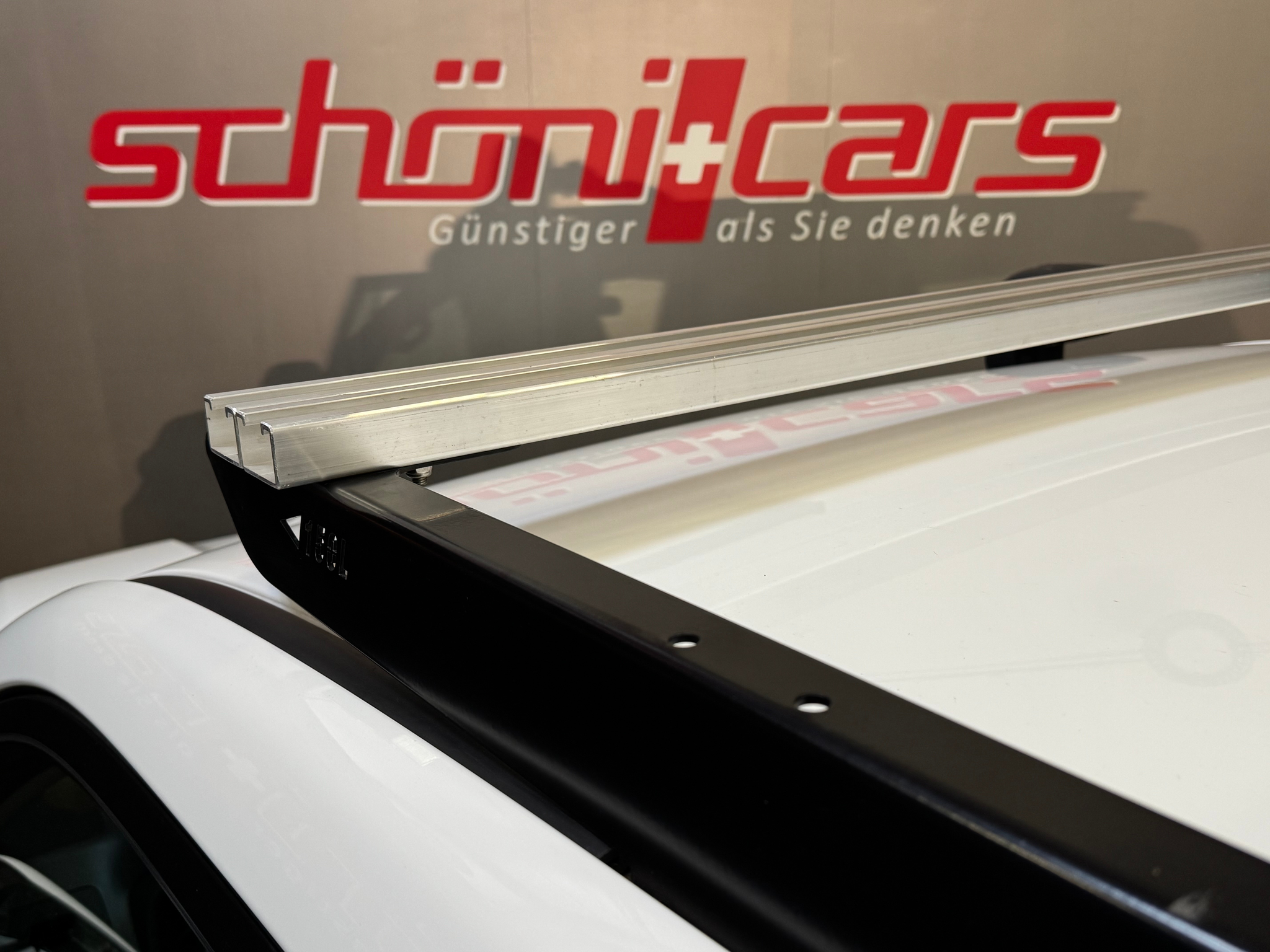 listing desktop thumbnail image 15