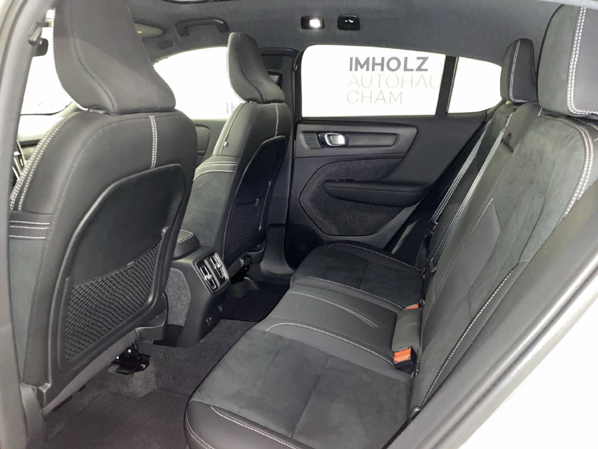 listing desktop thumbnail image 15