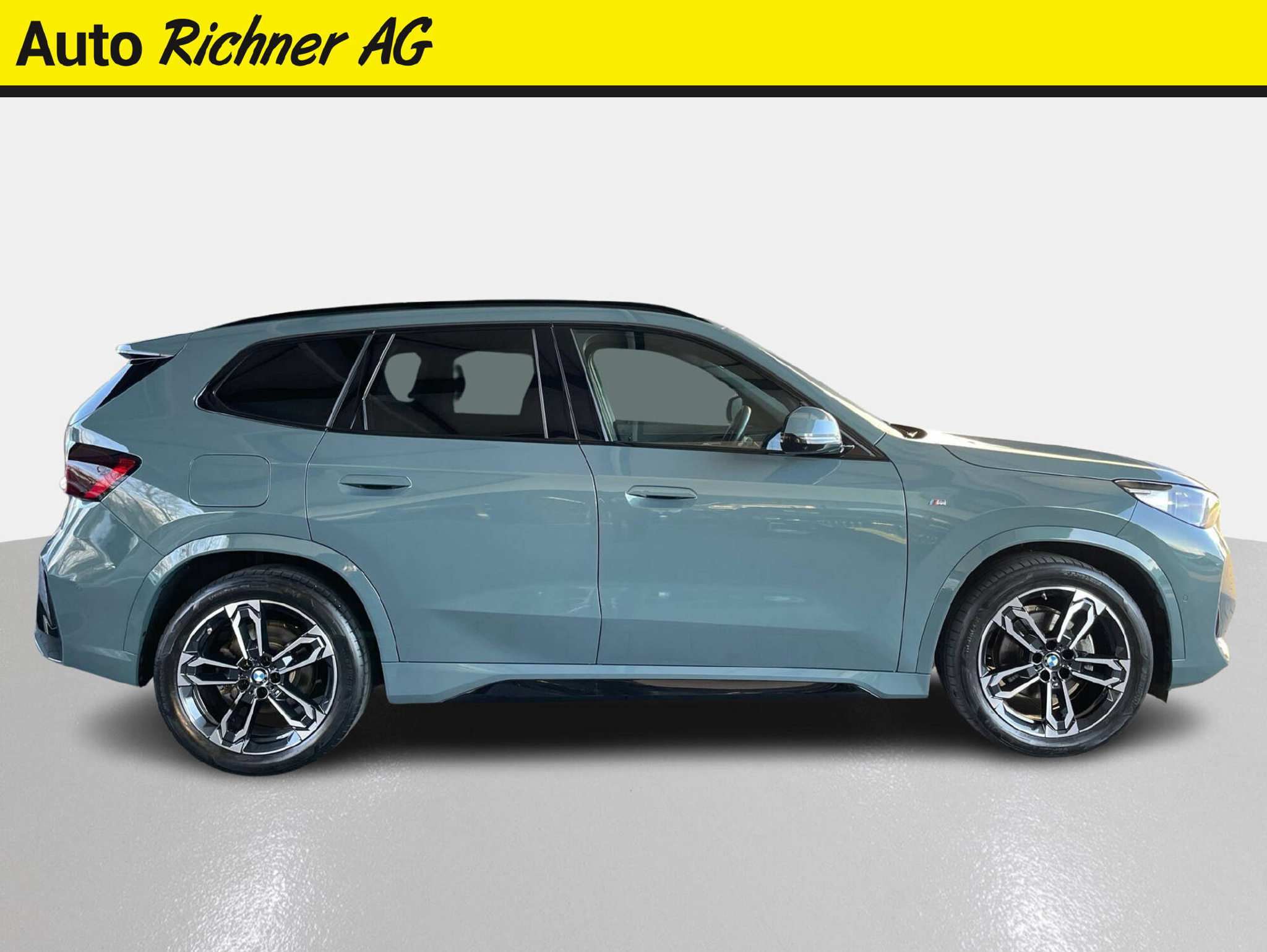 listing desktop thumbnail image 2