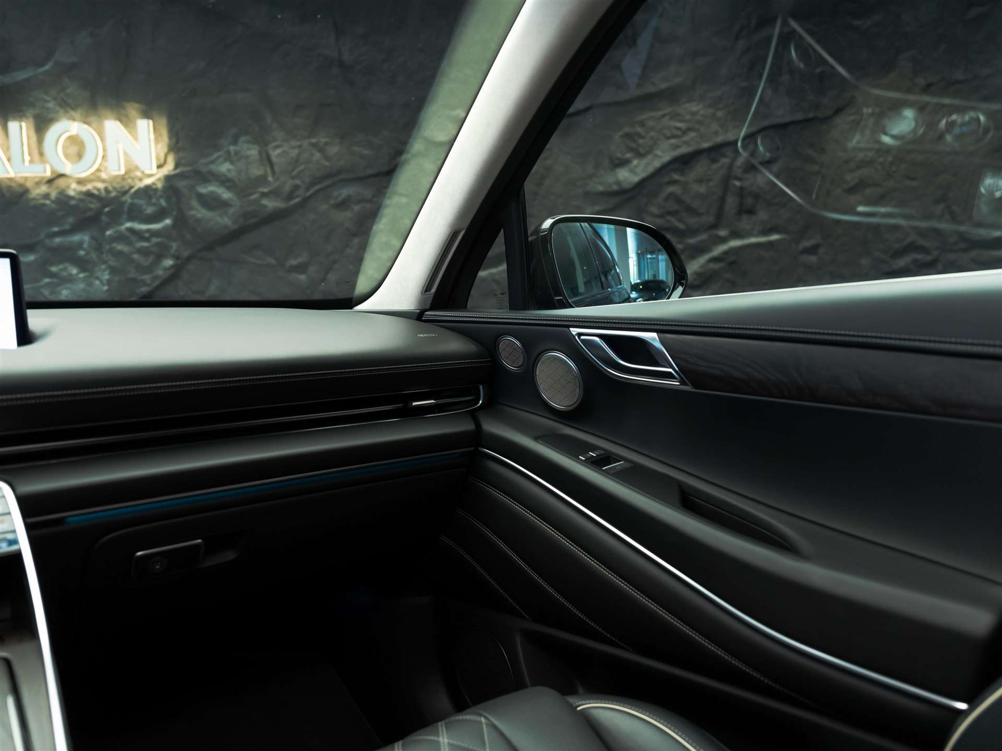 listing desktop thumbnail image 27