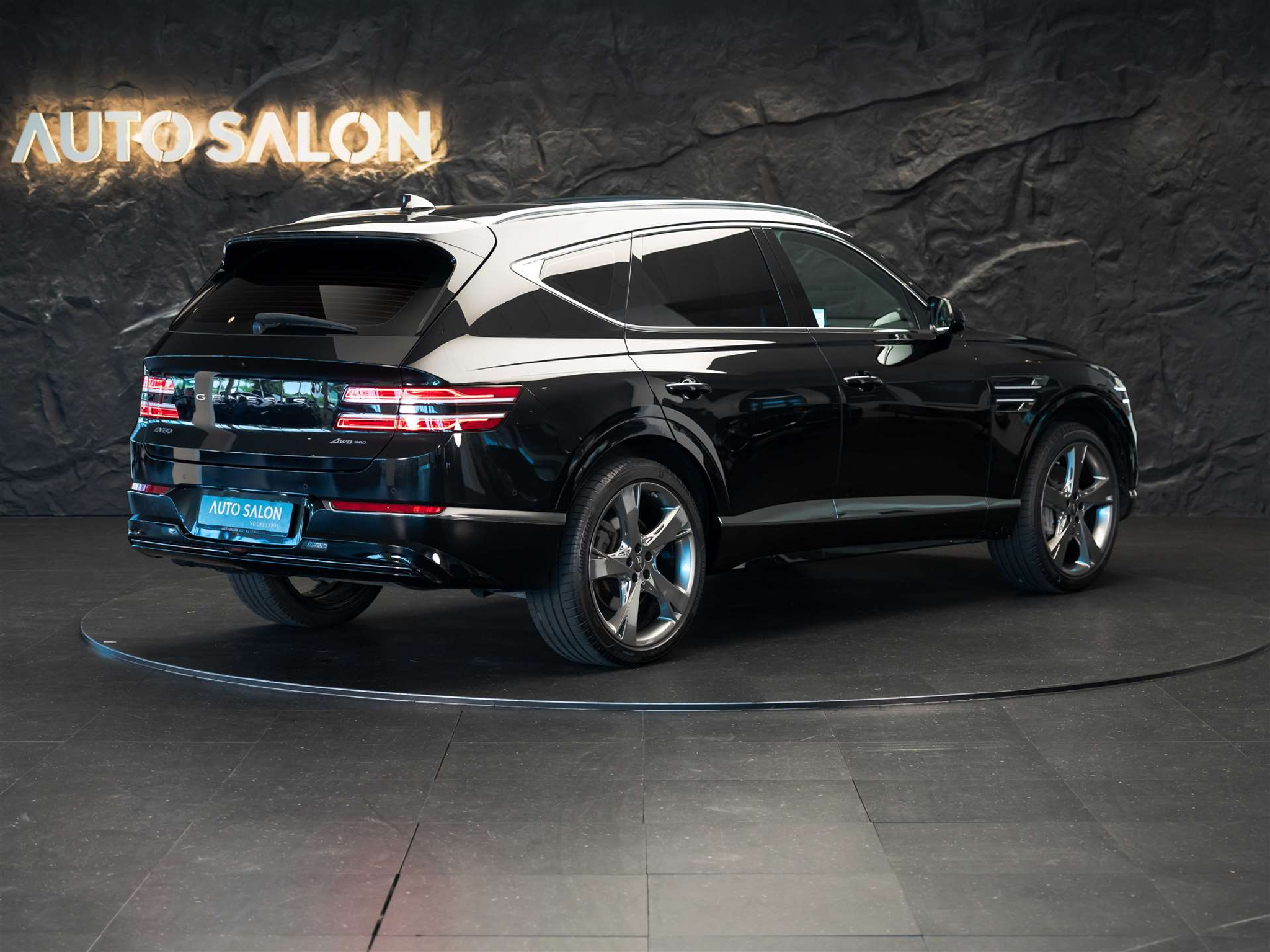 listing desktop thumbnail image 4