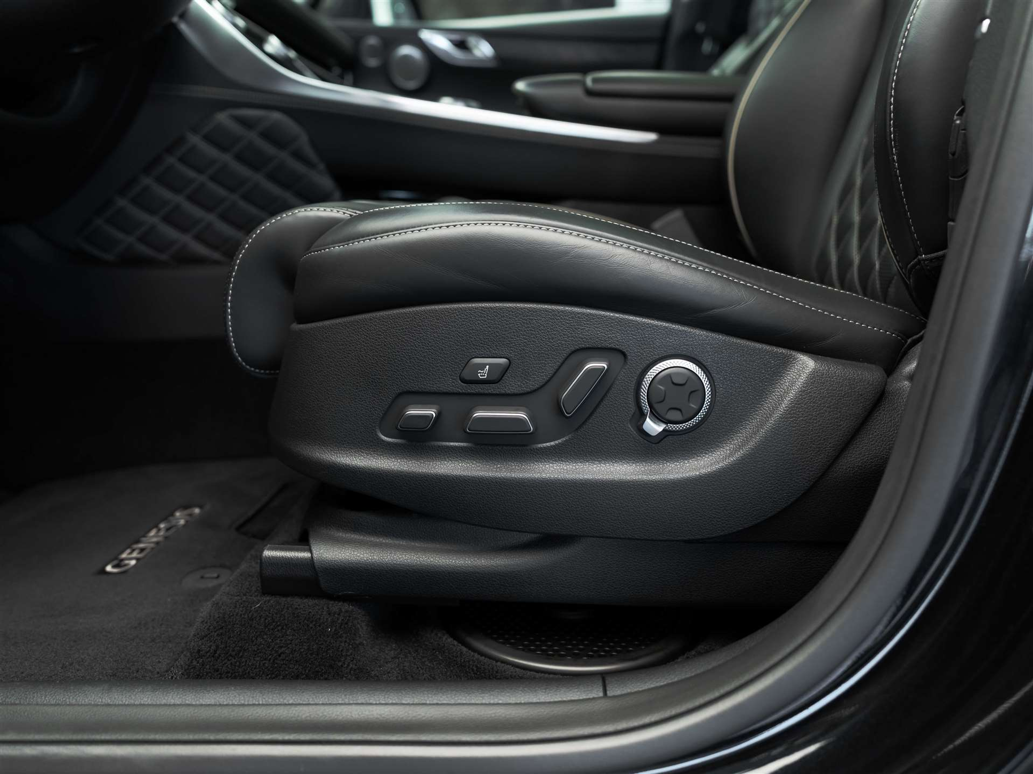 listing desktop thumbnail image 12