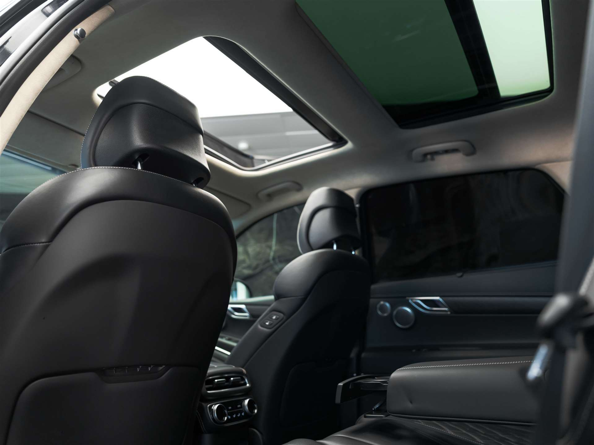 listing desktop thumbnail image 42