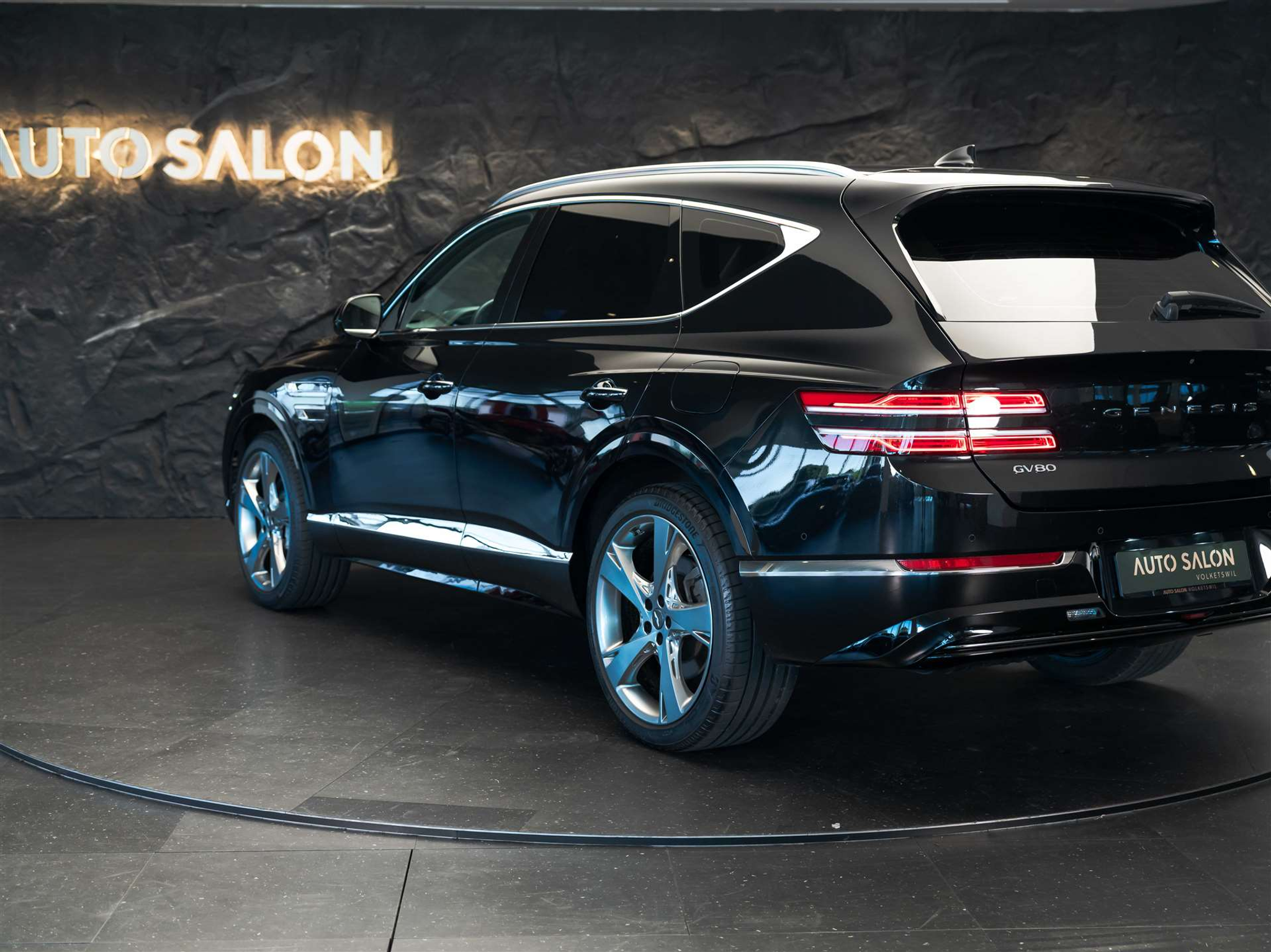 listing desktop thumbnail image 21