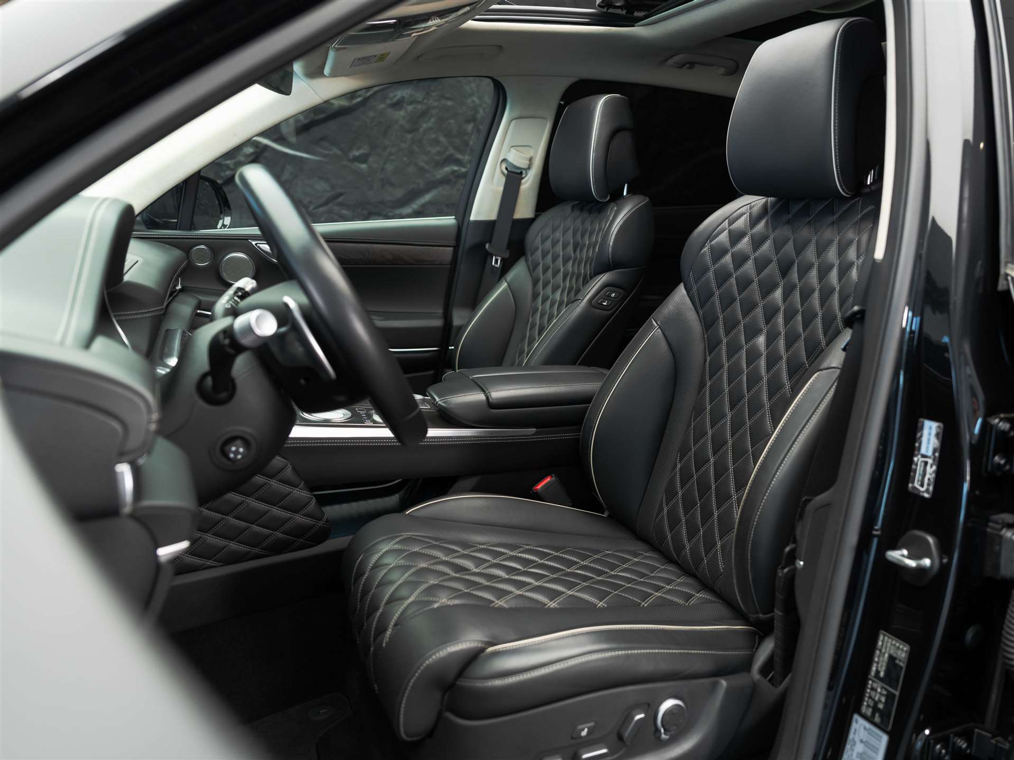 listing desktop thumbnail image 11