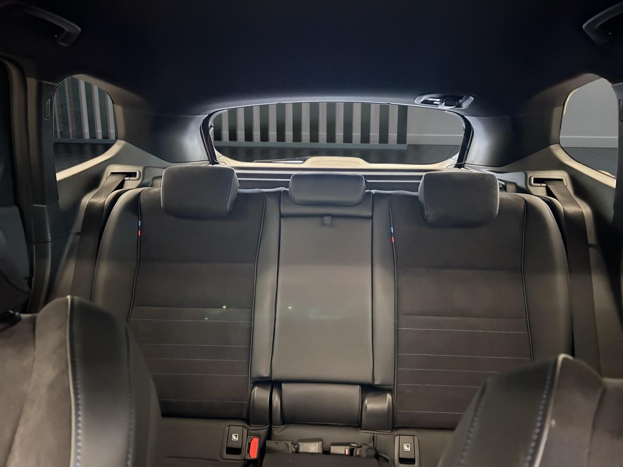 listing desktop thumbnail image 18