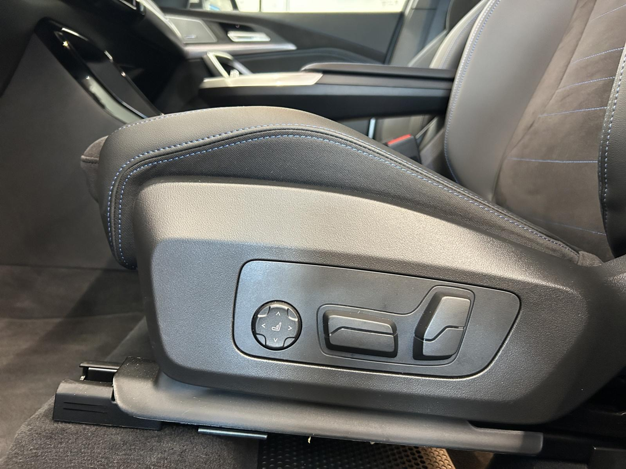 listing desktop thumbnail image 19