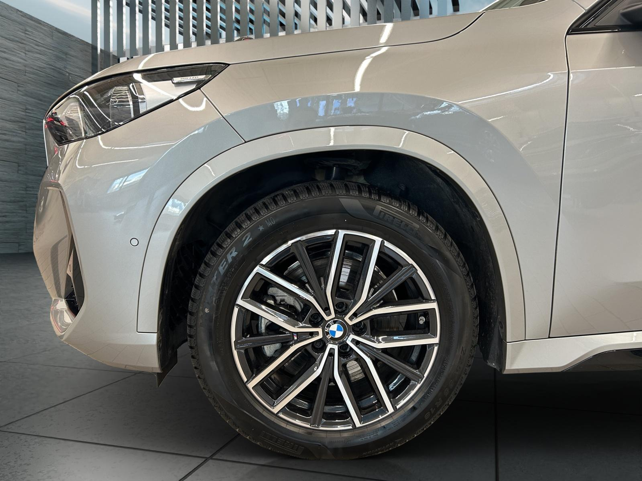 listing desktop thumbnail image 8