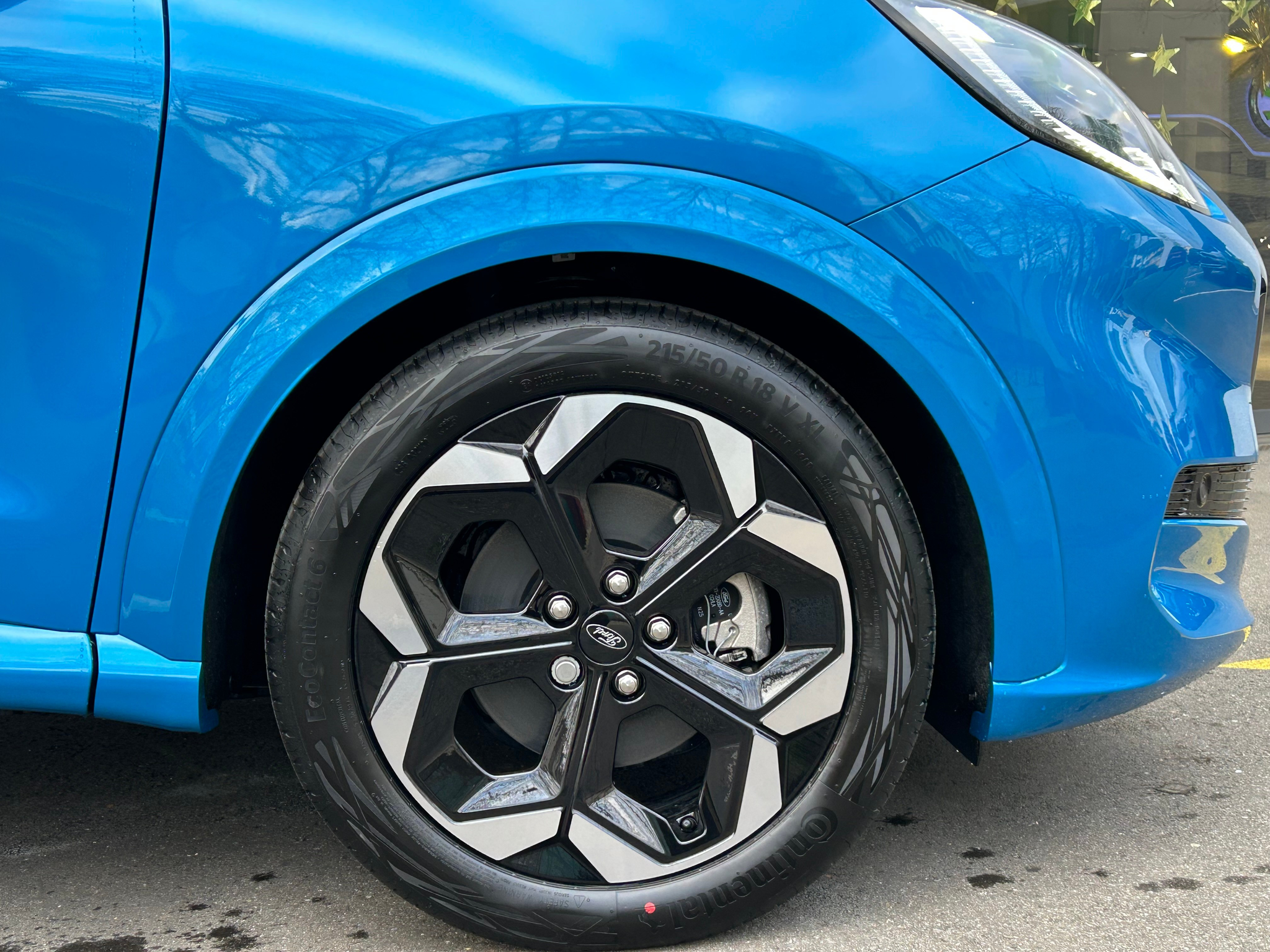 listing desktop thumbnail image 6