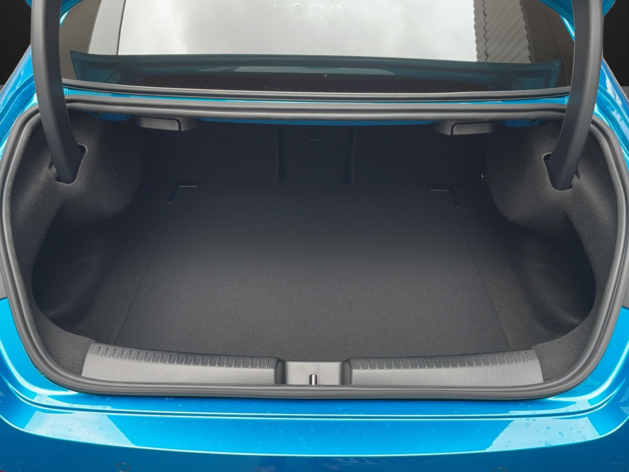 listing desktop thumbnail image 9