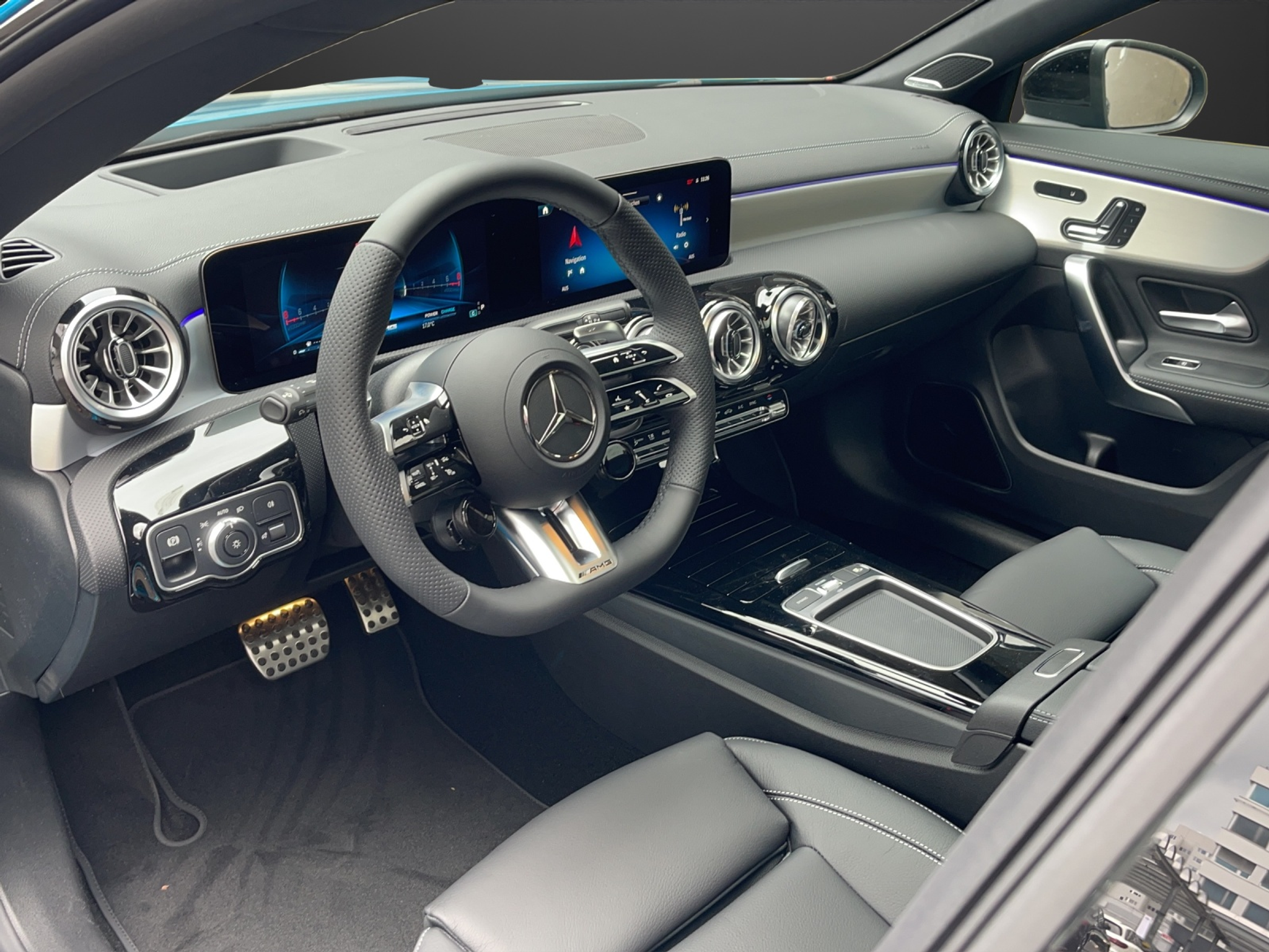 listing desktop thumbnail image 5