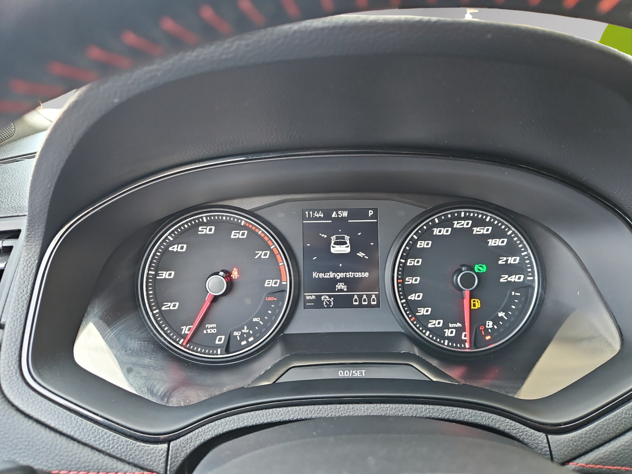 listing desktop thumbnail image 6