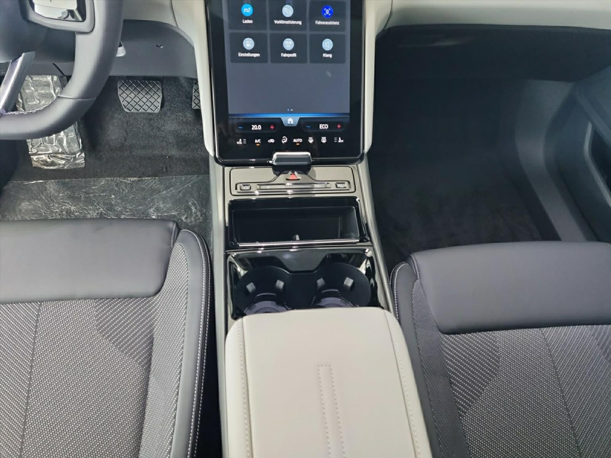 listing desktop thumbnail image 7