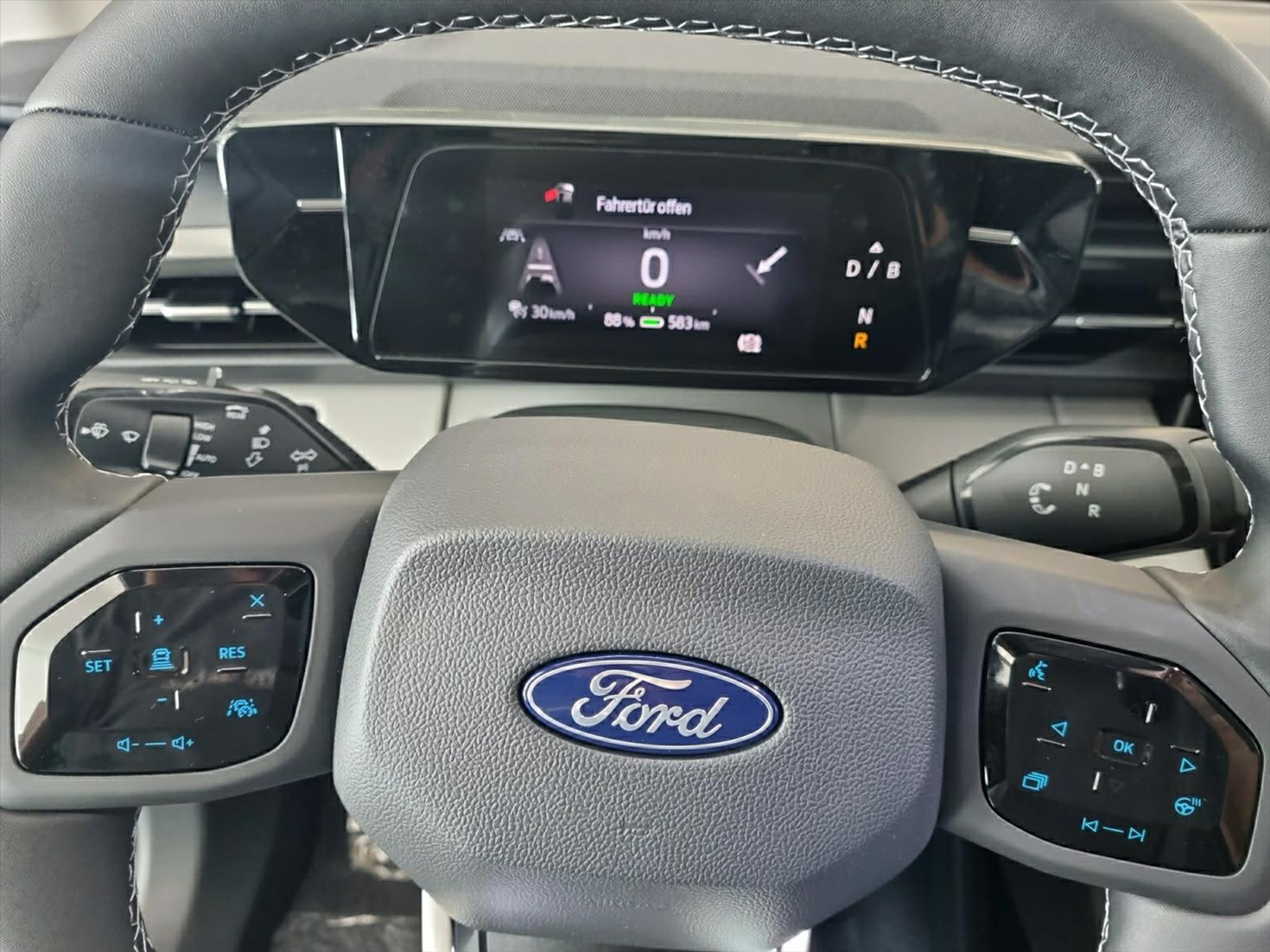 listing desktop thumbnail image 12