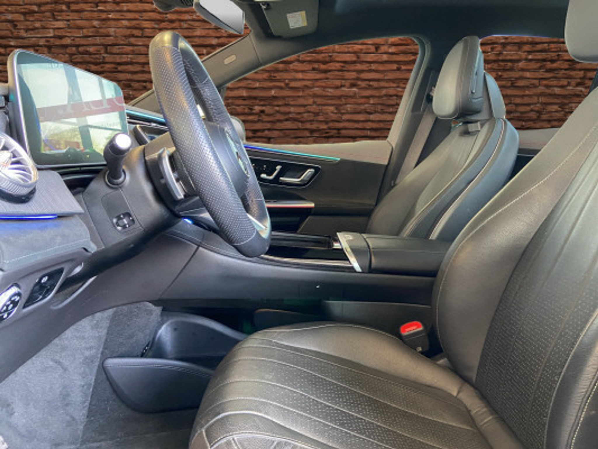 listing desktop thumbnail image 11