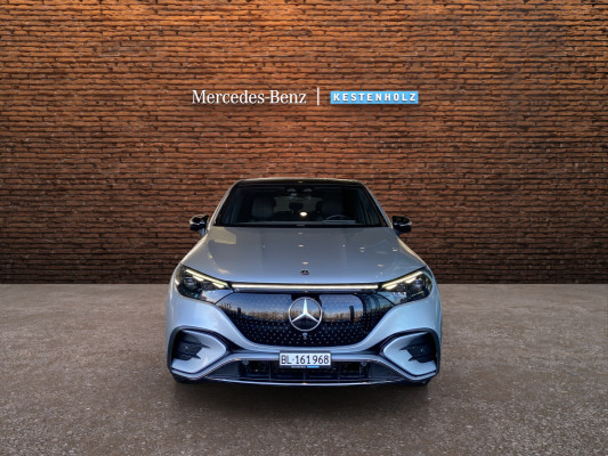 listing desktop thumbnail image 4