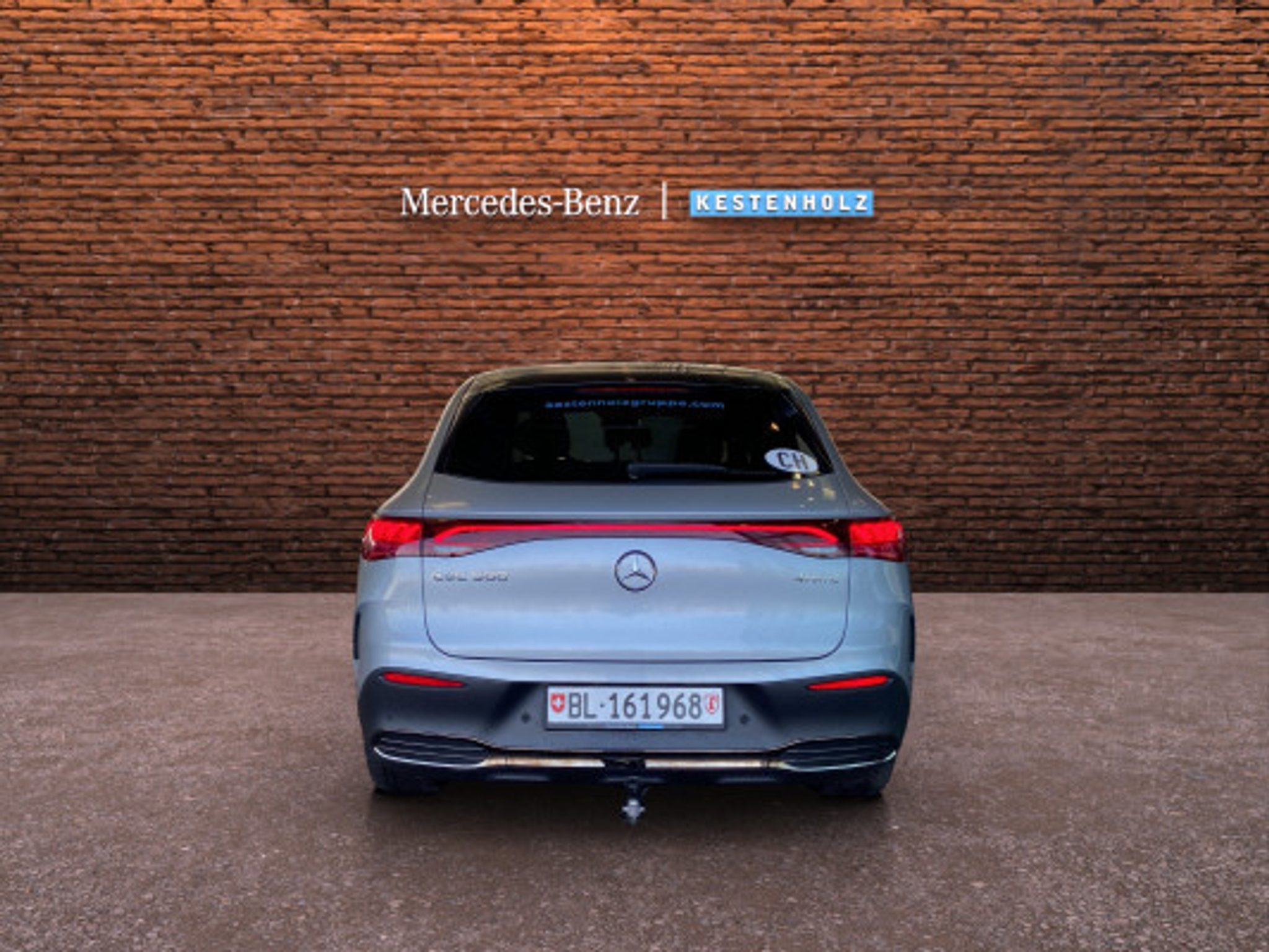 listing desktop thumbnail image 5