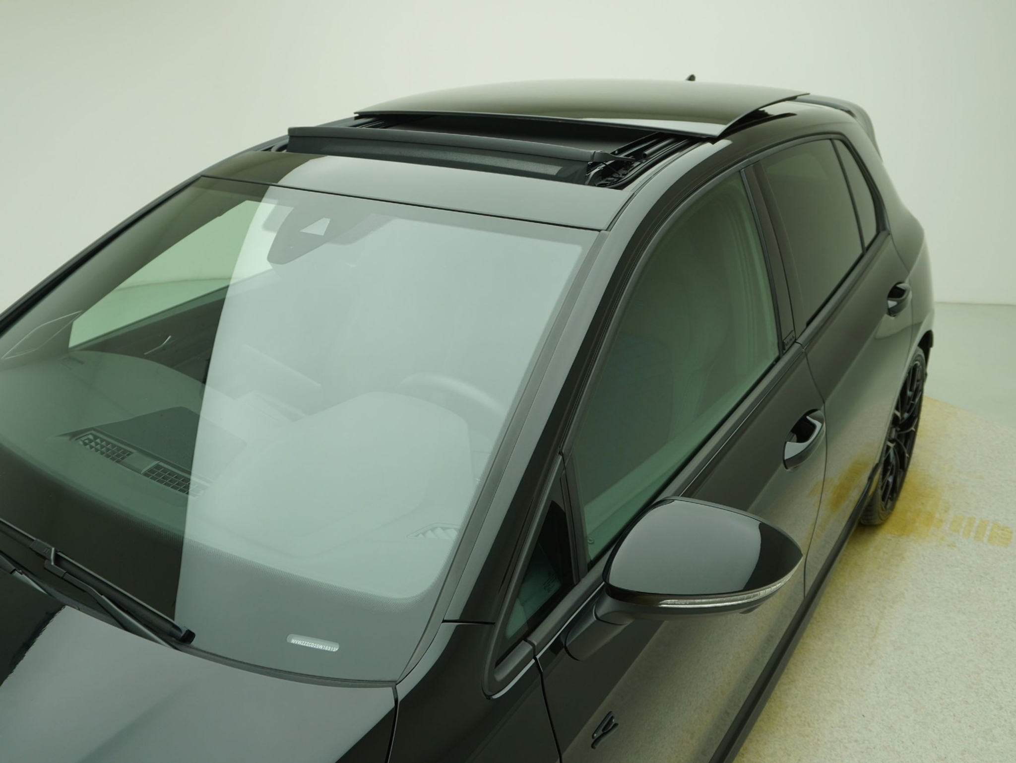 listing desktop thumbnail image 7