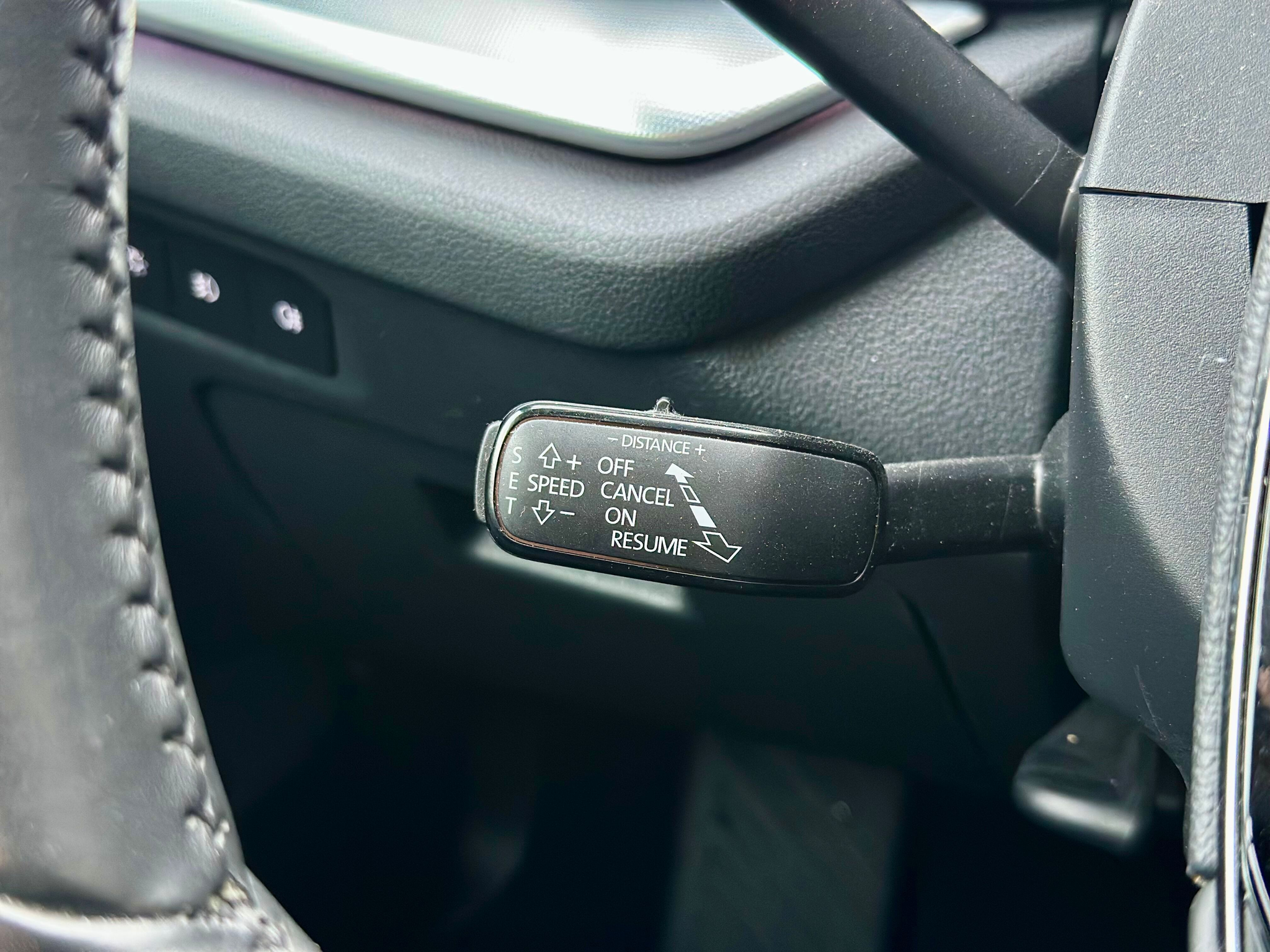 listing desktop thumbnail image 10