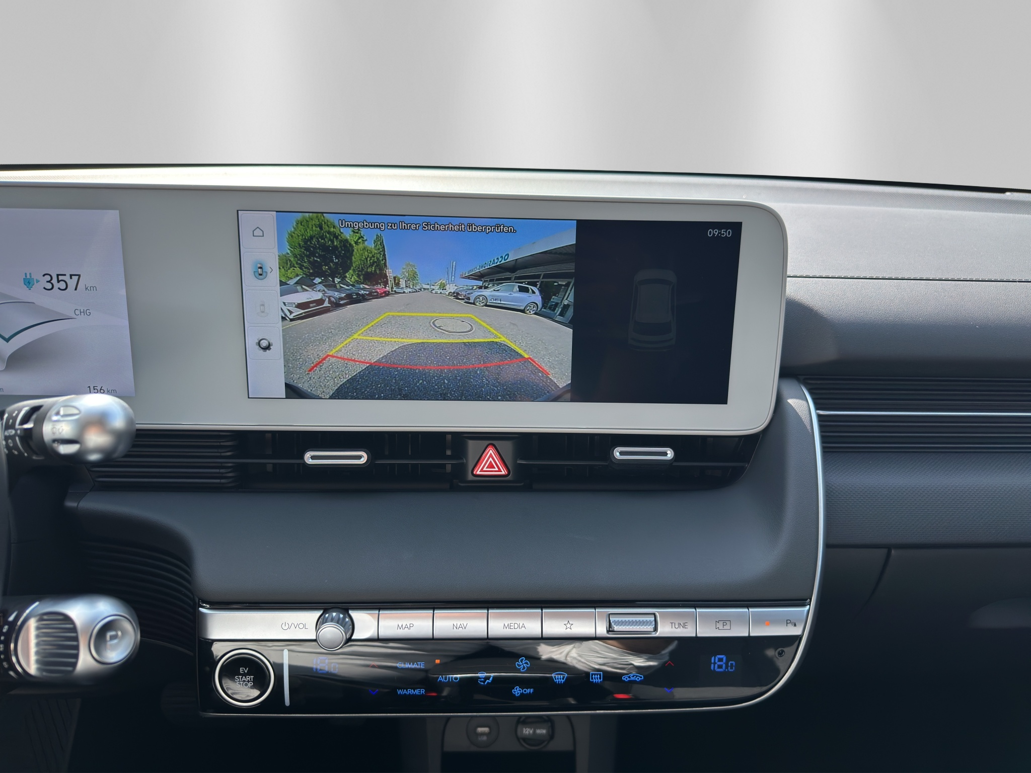 listing desktop thumbnail image 17