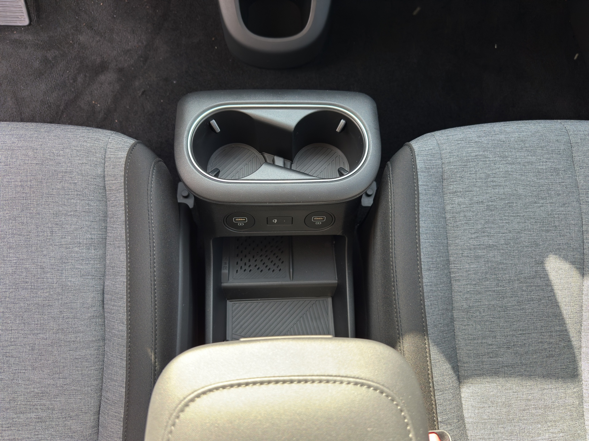 listing desktop thumbnail image 18