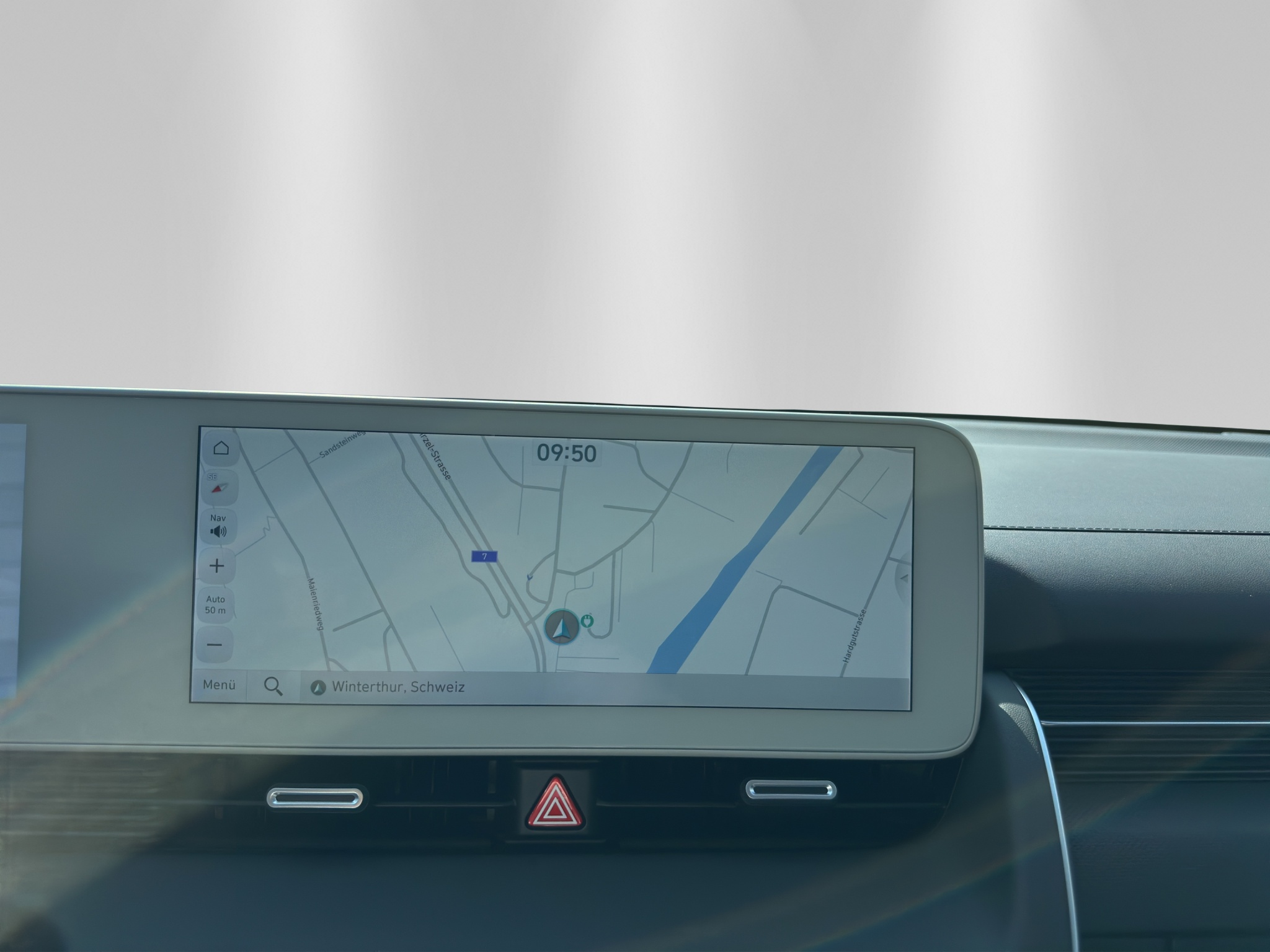 listing desktop thumbnail image 16