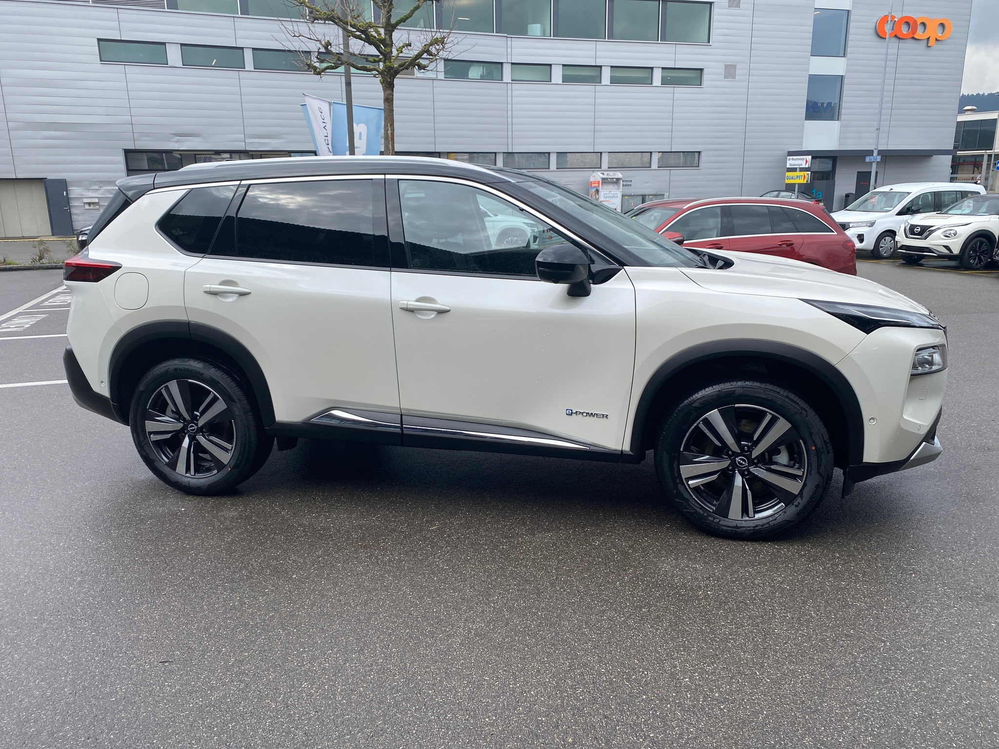 listing desktop thumbnail image 4