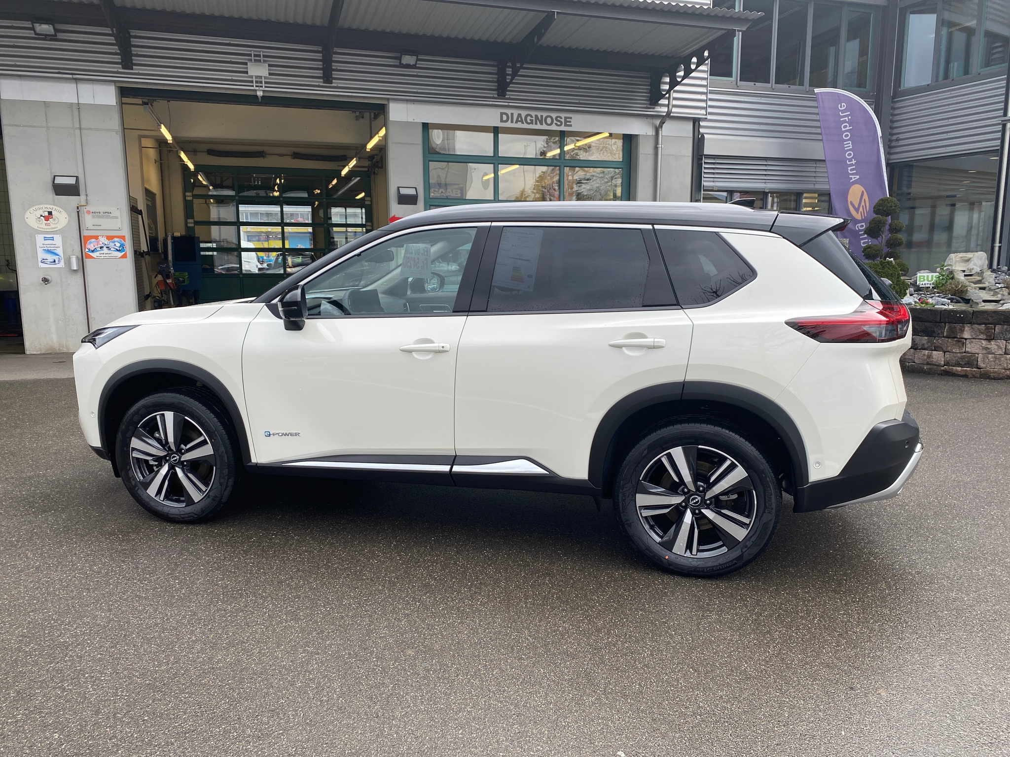 listing desktop thumbnail image 8