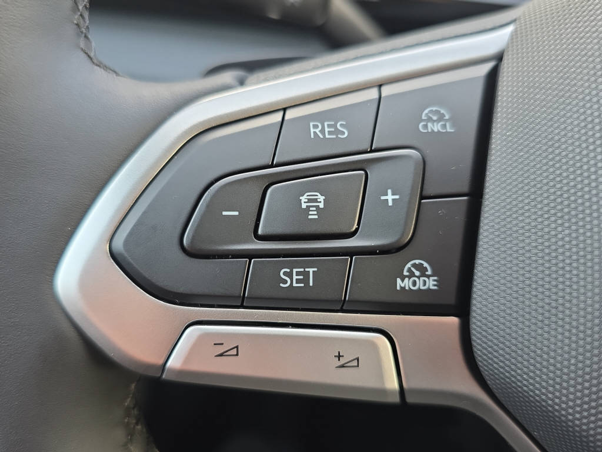 listing desktop thumbnail image 26