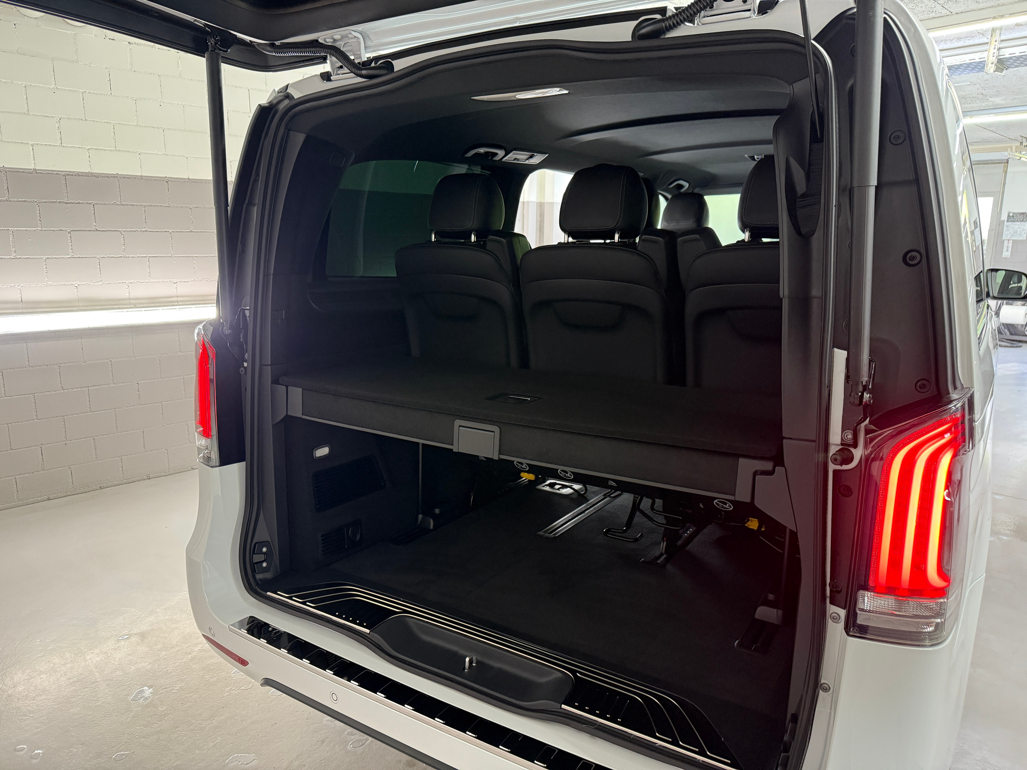 listing desktop thumbnail image 7