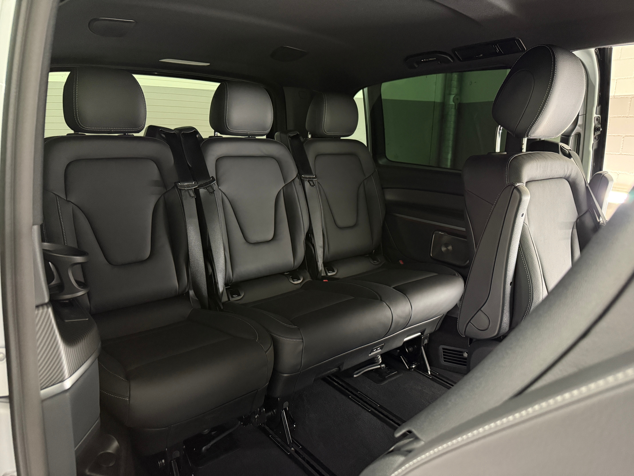 listing desktop thumbnail image 9