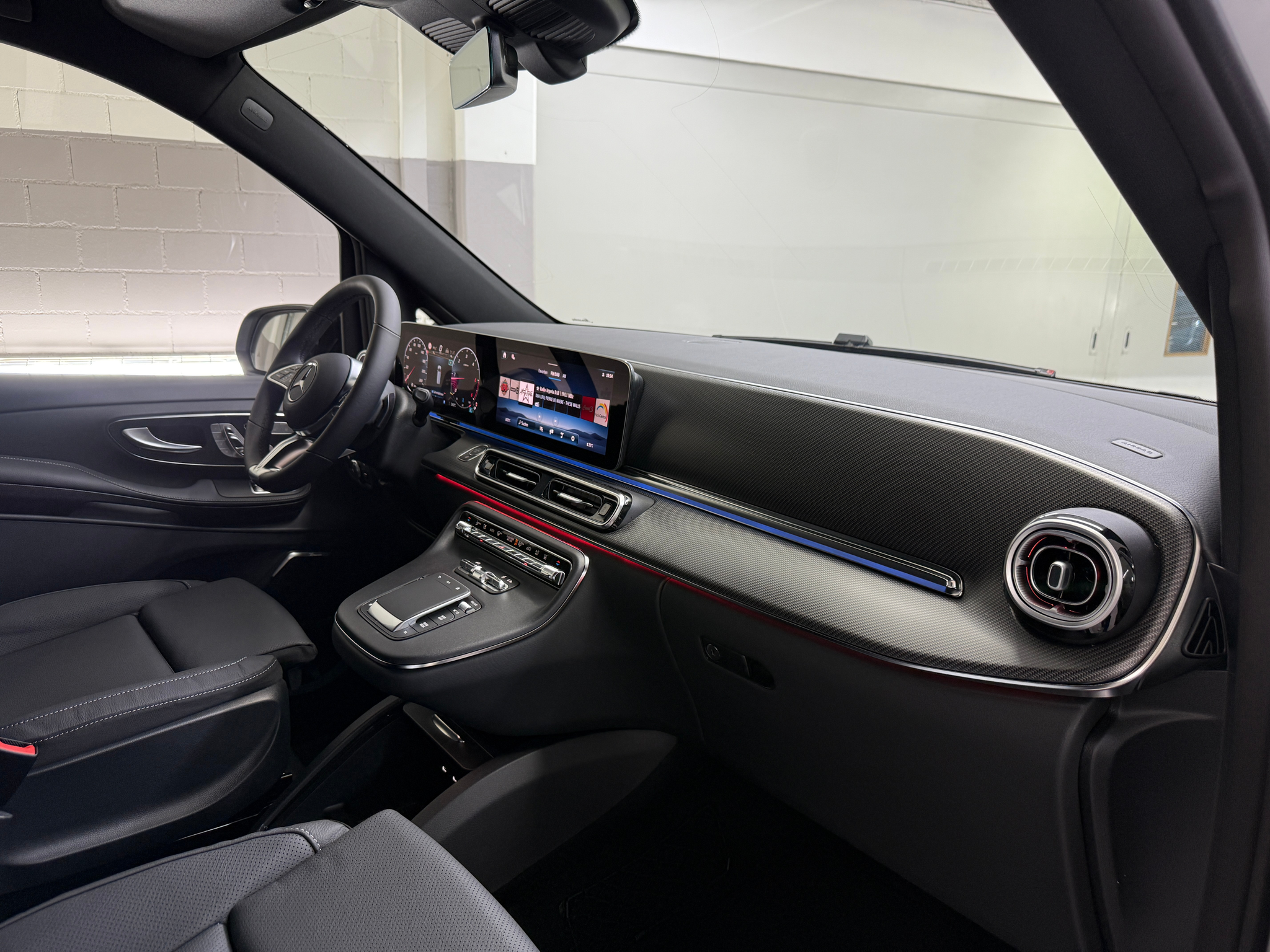 listing desktop thumbnail image 12