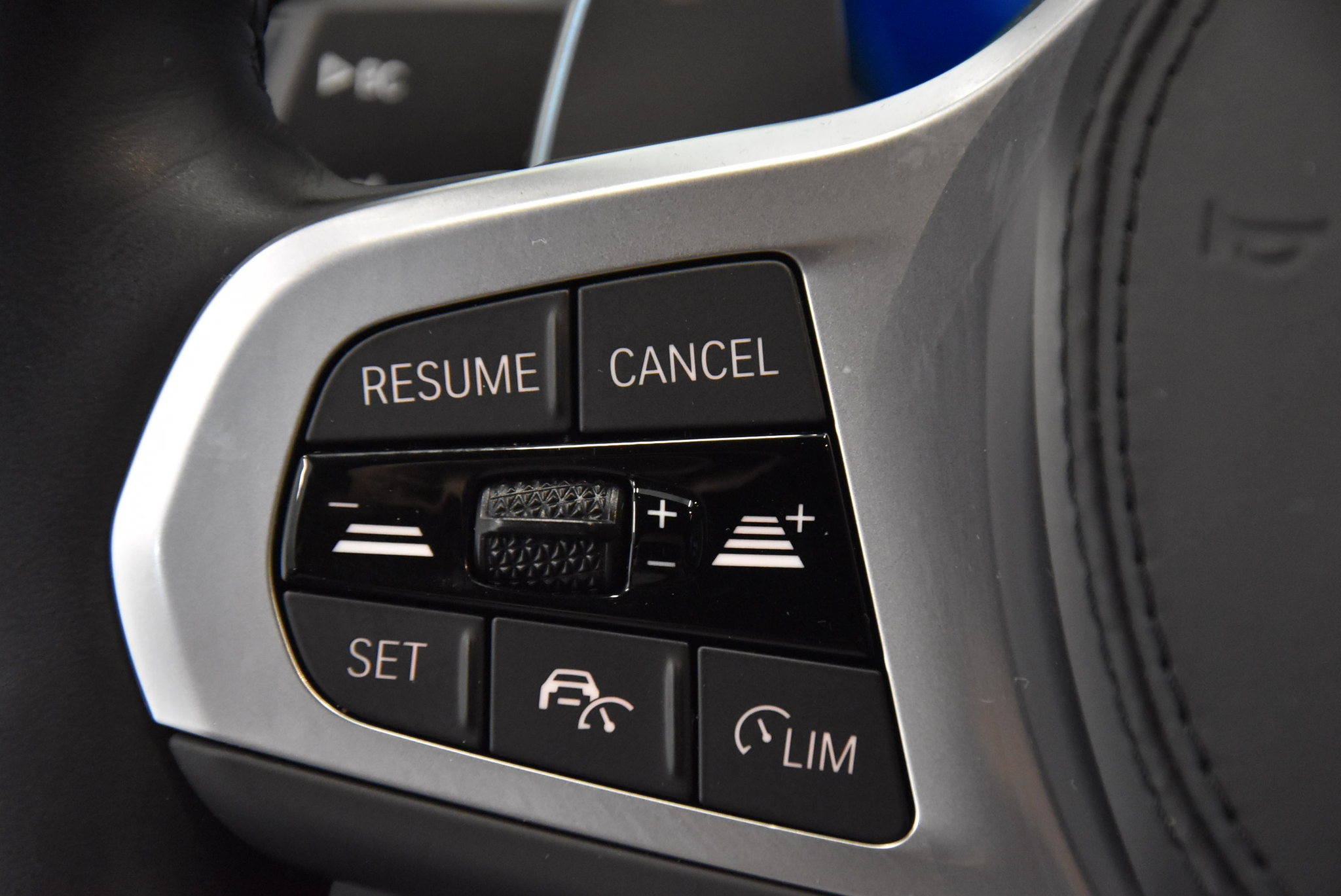 listing desktop thumbnail image 10