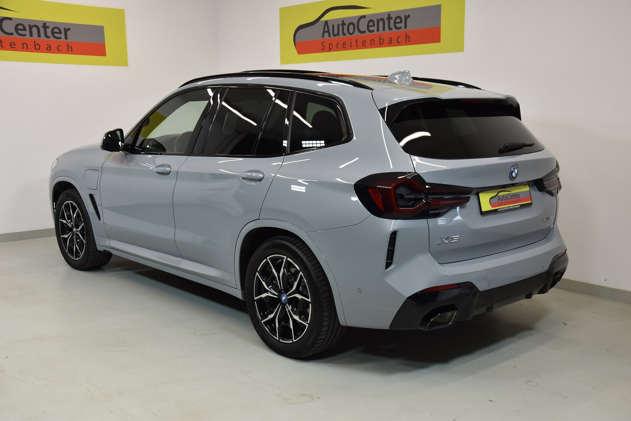 listing desktop thumbnail image 12