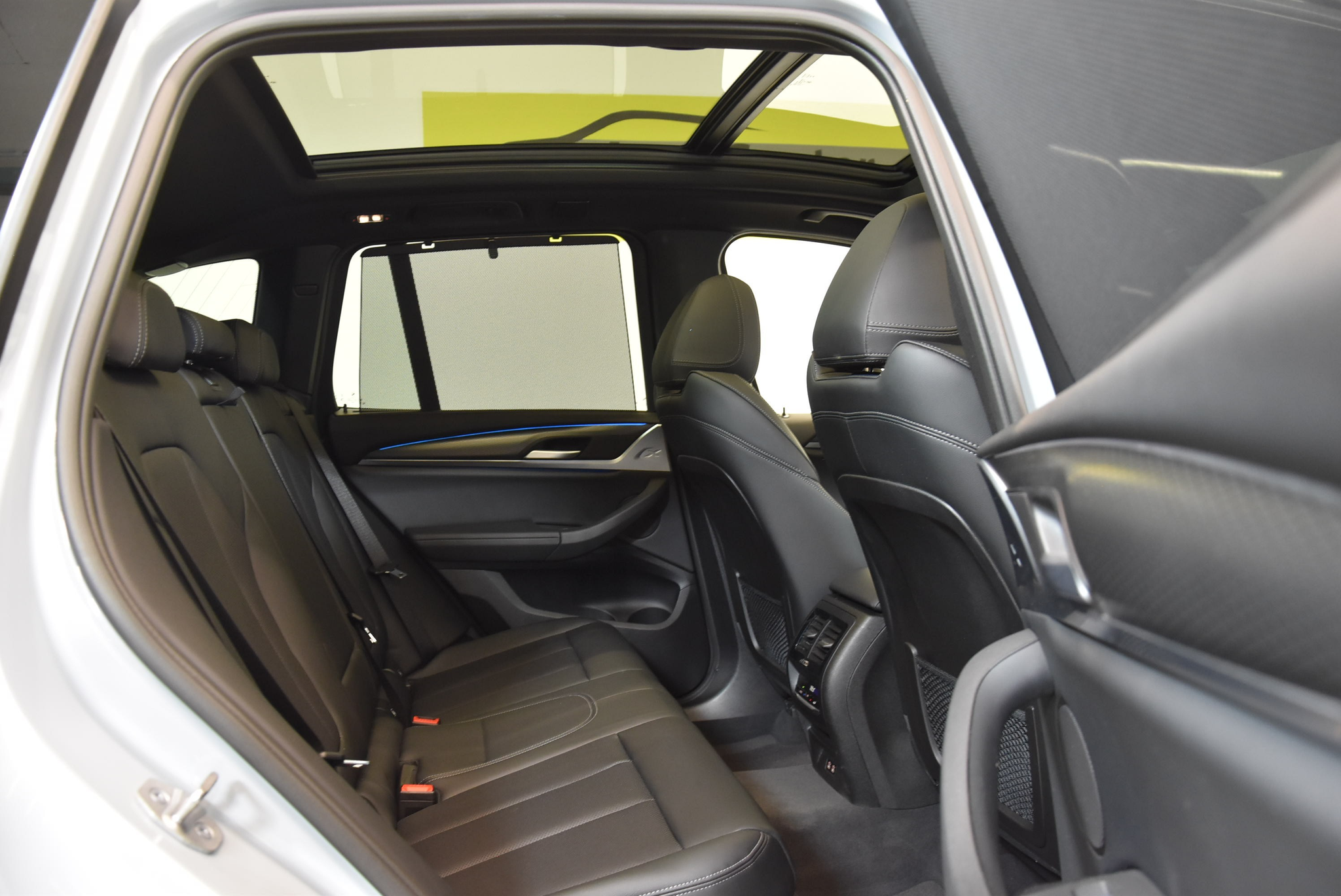 listing desktop thumbnail image 6