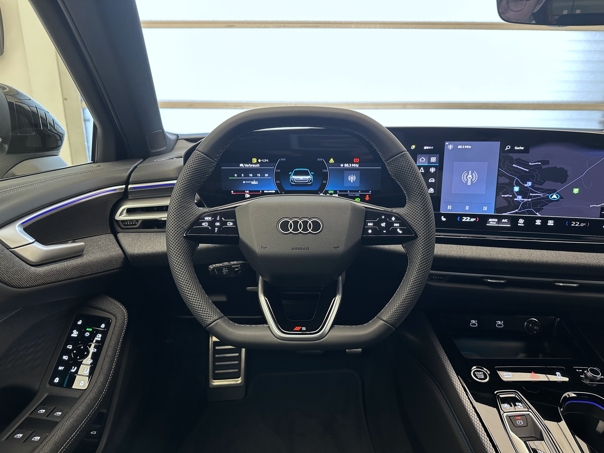 listing desktop thumbnail image 8