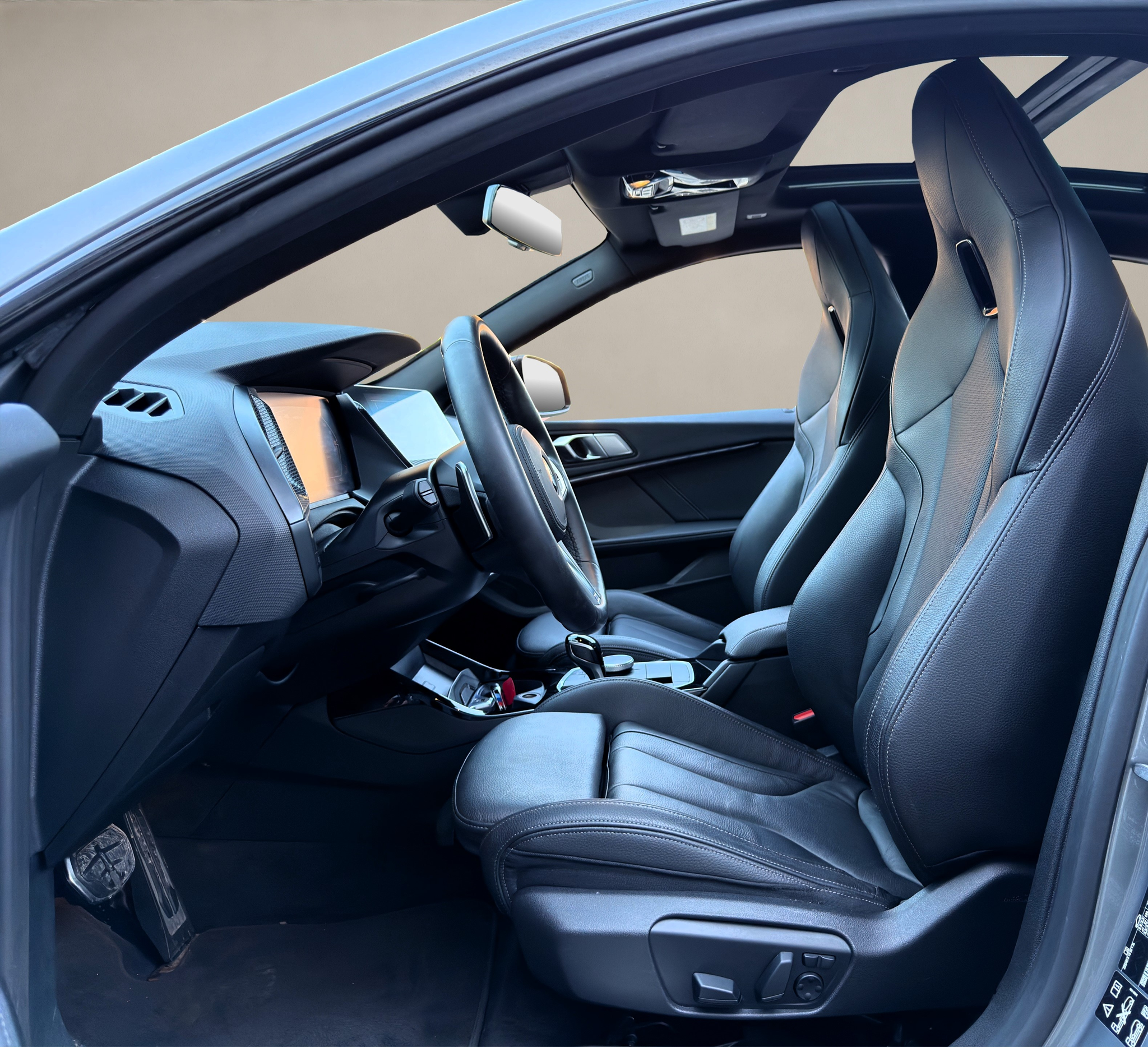 listing desktop thumbnail image 7