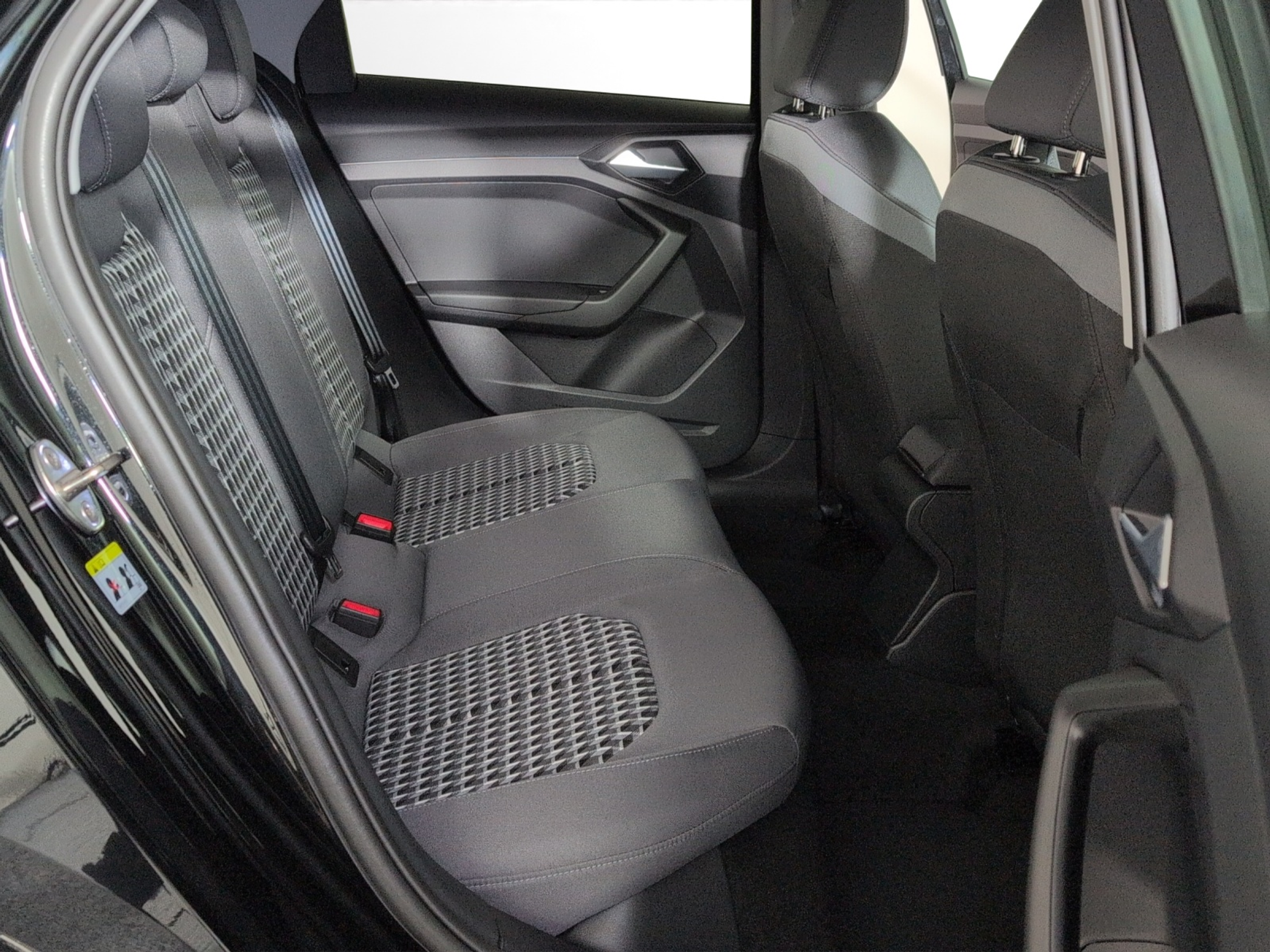 listing desktop thumbnail image 8