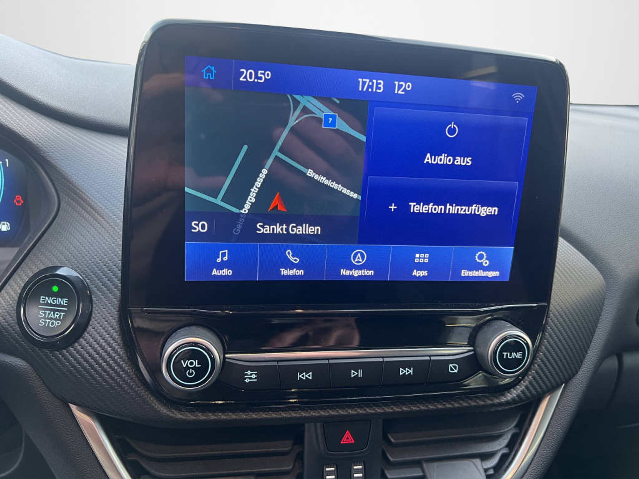 listing desktop thumbnail image 11