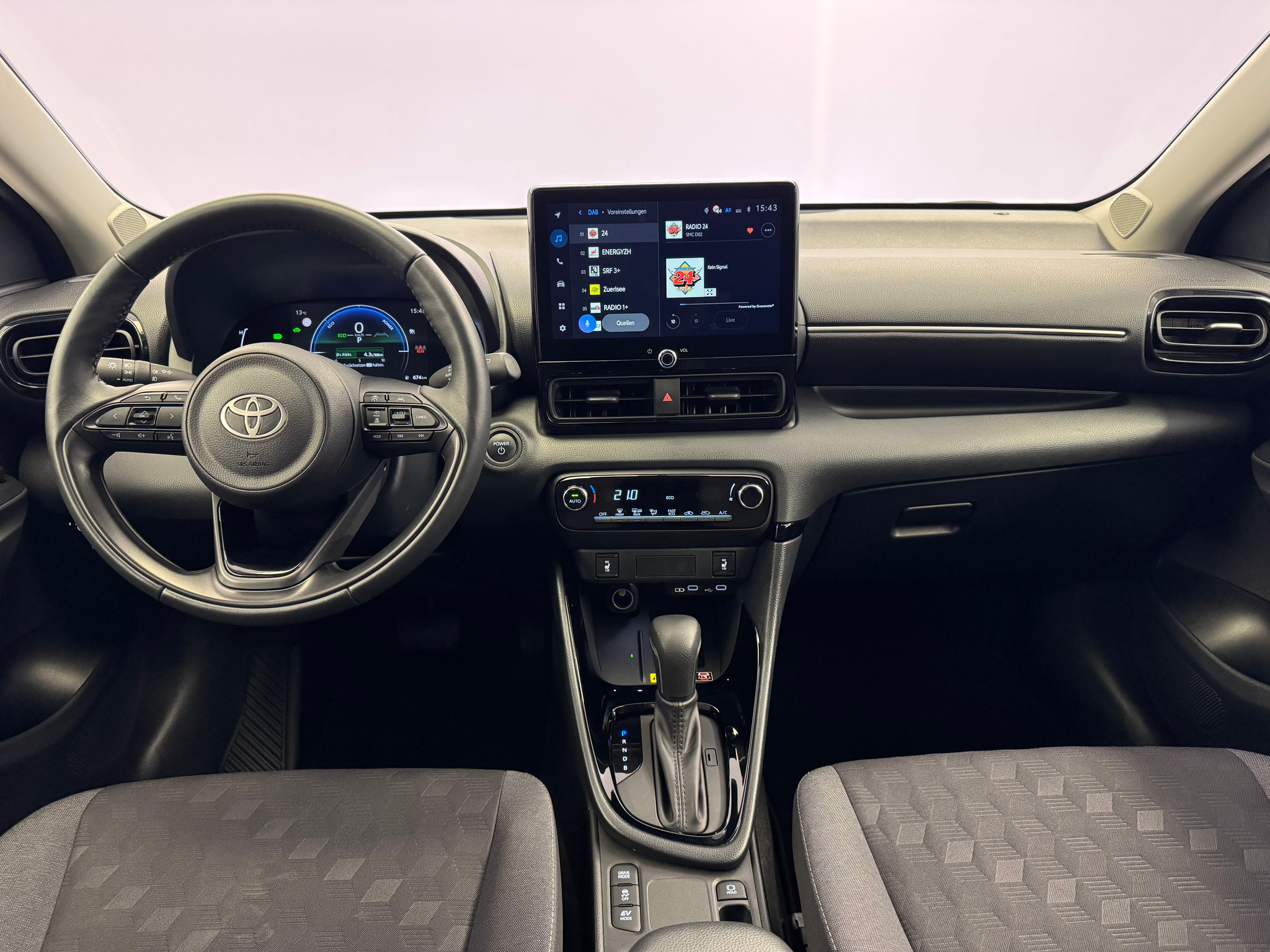 listing desktop thumbnail image 5