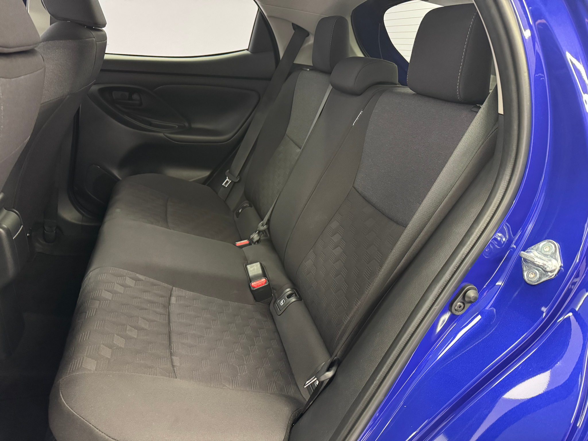 listing desktop thumbnail image 9